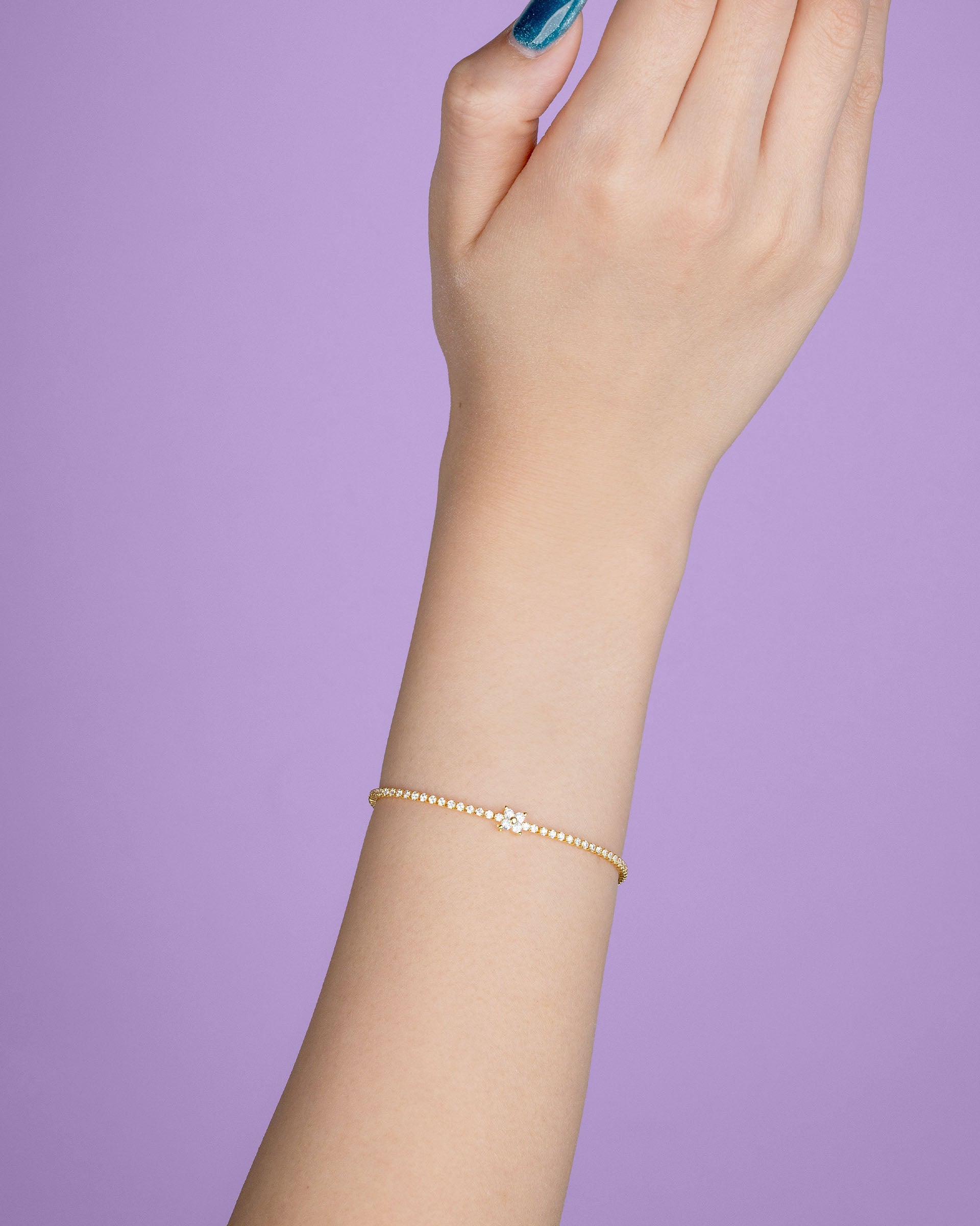 Cielo Floral Tennis Bracelet in Gold