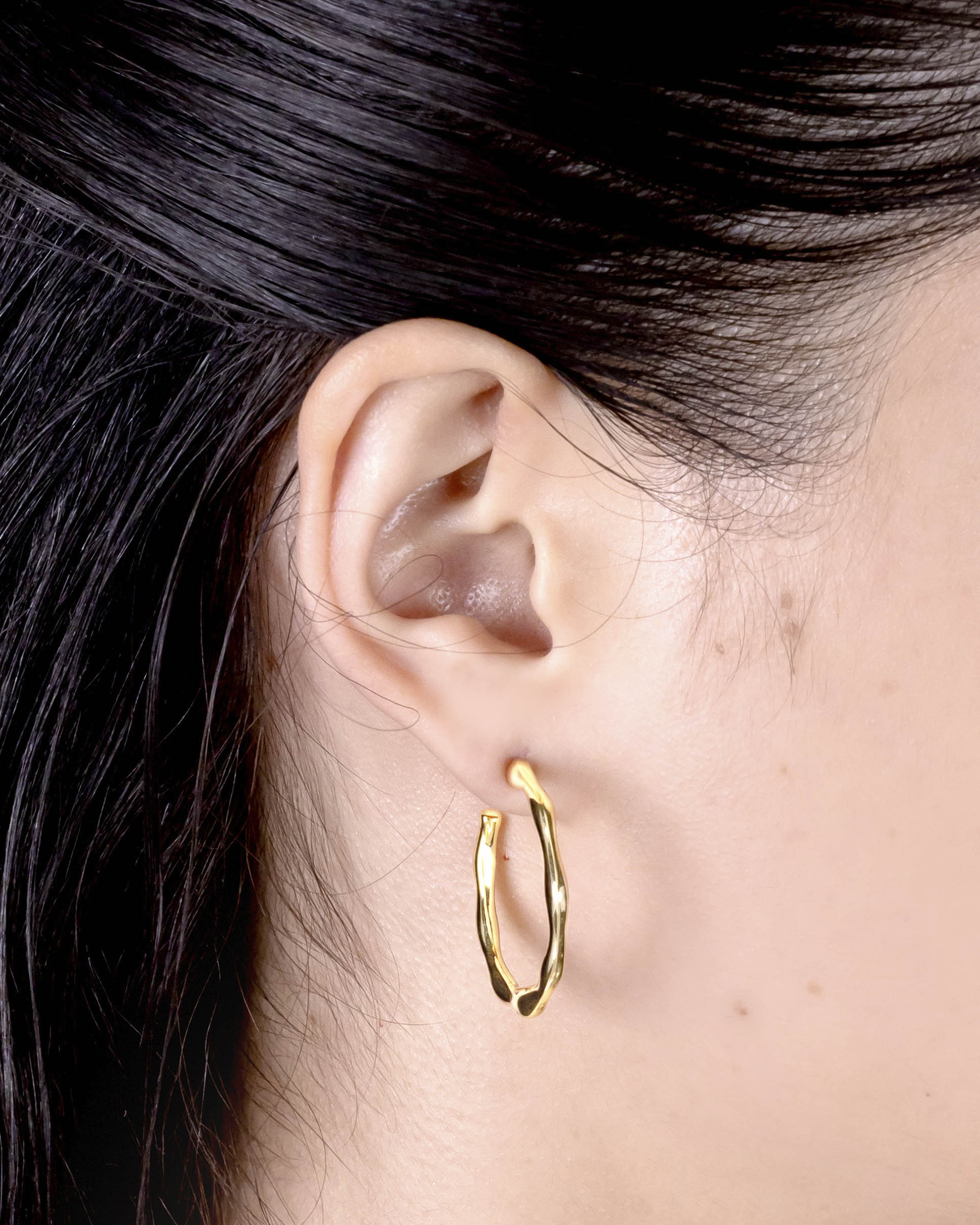 Gia Hoop Earrings In Gold