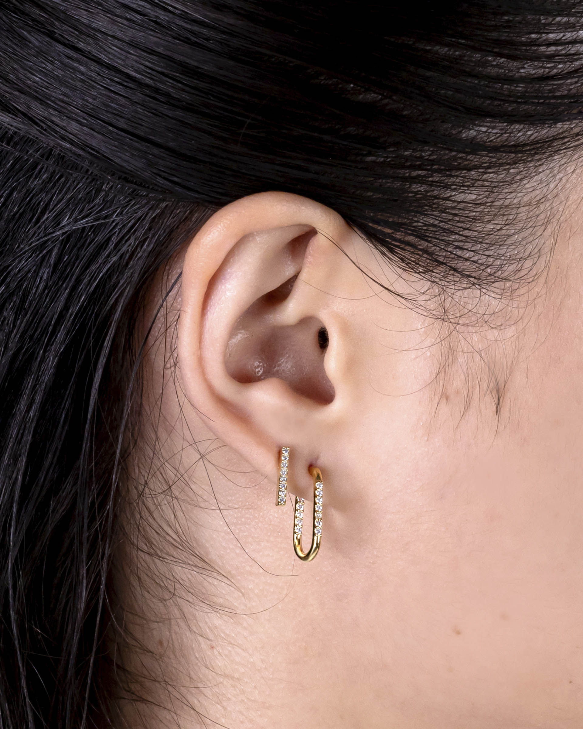 Tess Hoop Earrings in Gold