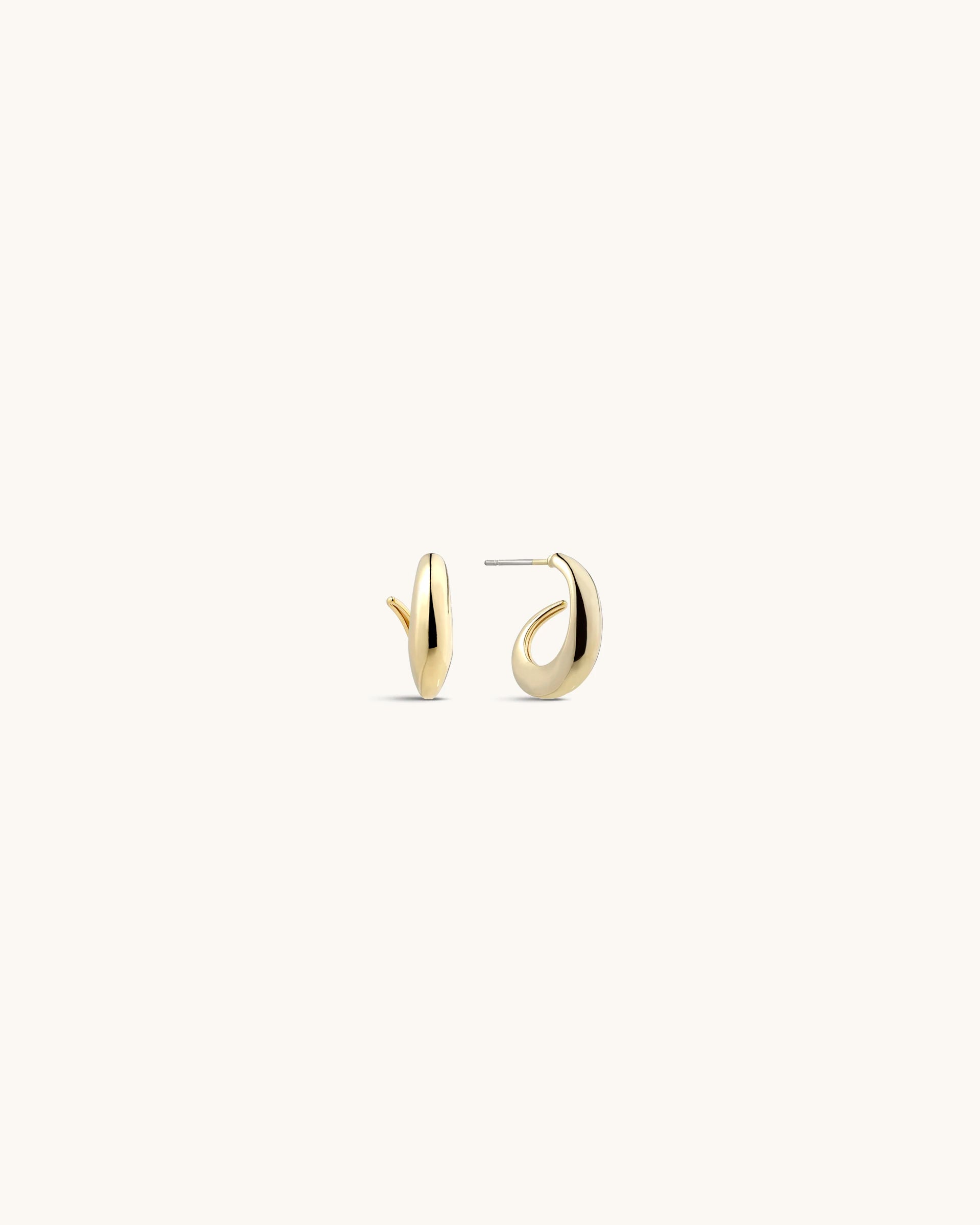 Leandra Studs Earrings in Gold