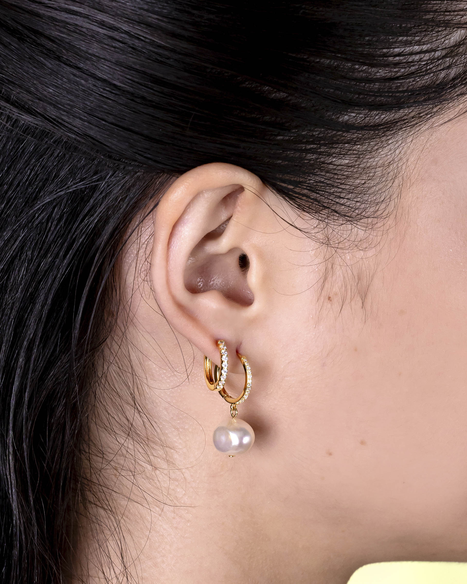 Cheyenne Dangling Earrings in Gold