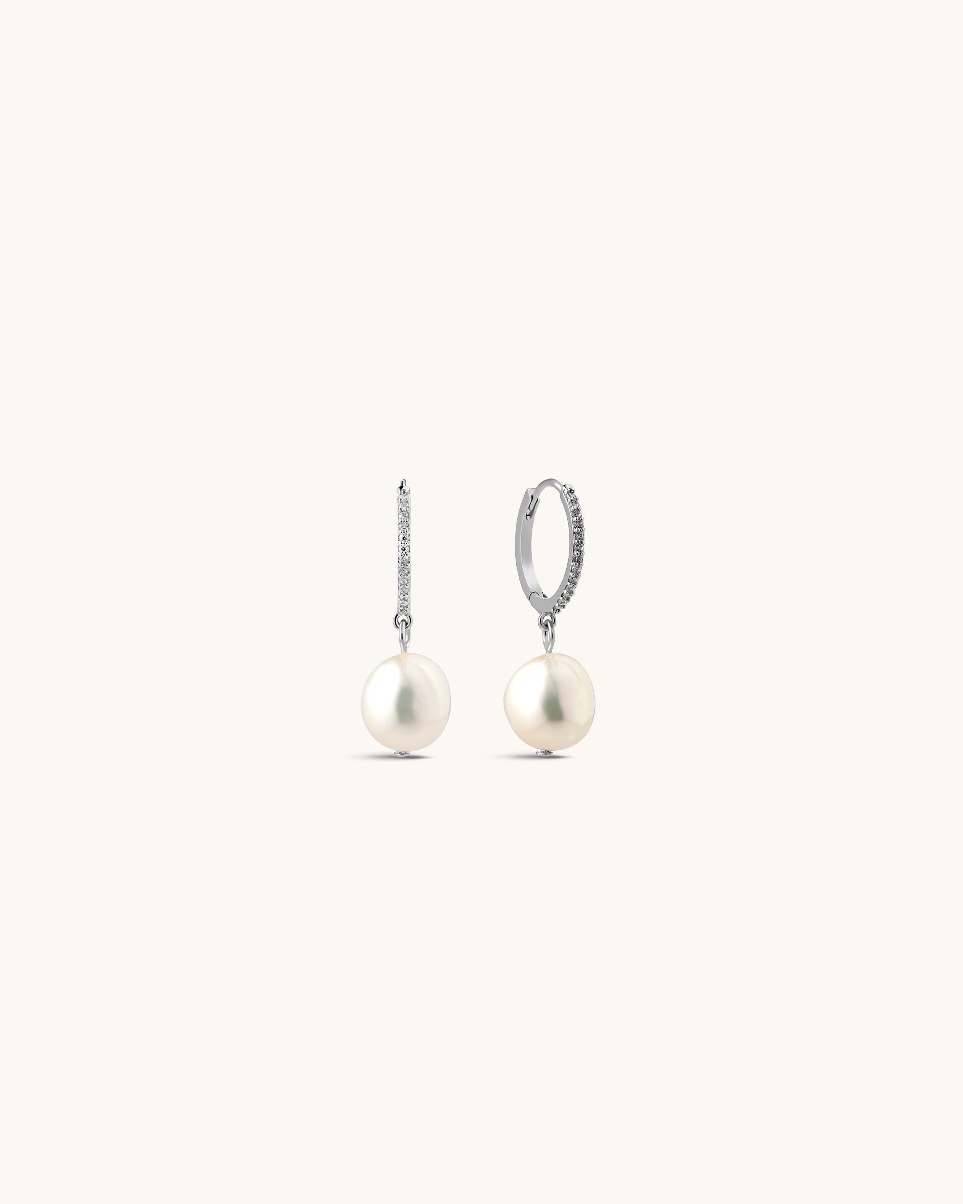 Cheyenne Dangling Earrings in Silver