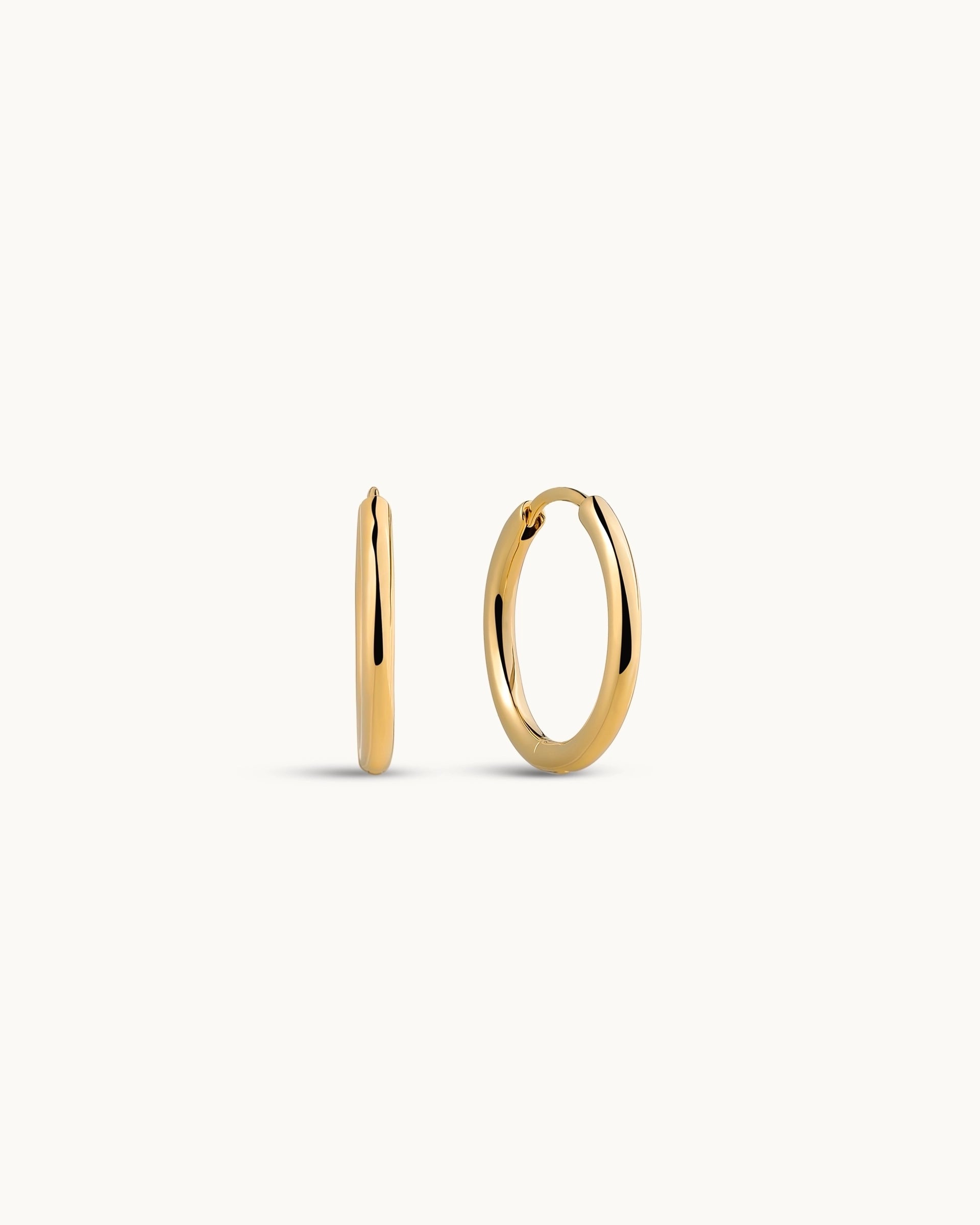 Ella Hoop Earrings in Gold