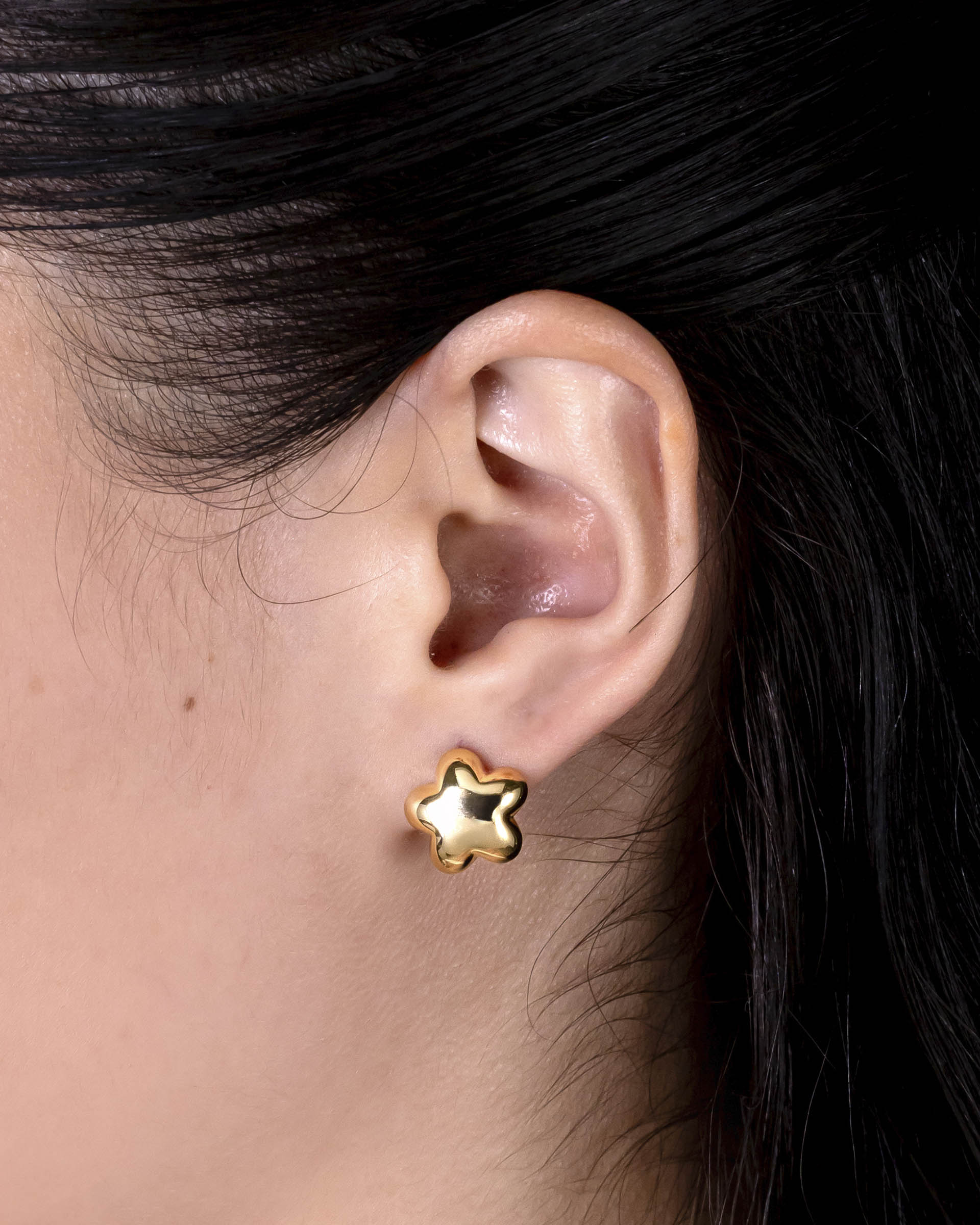 Jillian Floral Stud Earrings in Gold