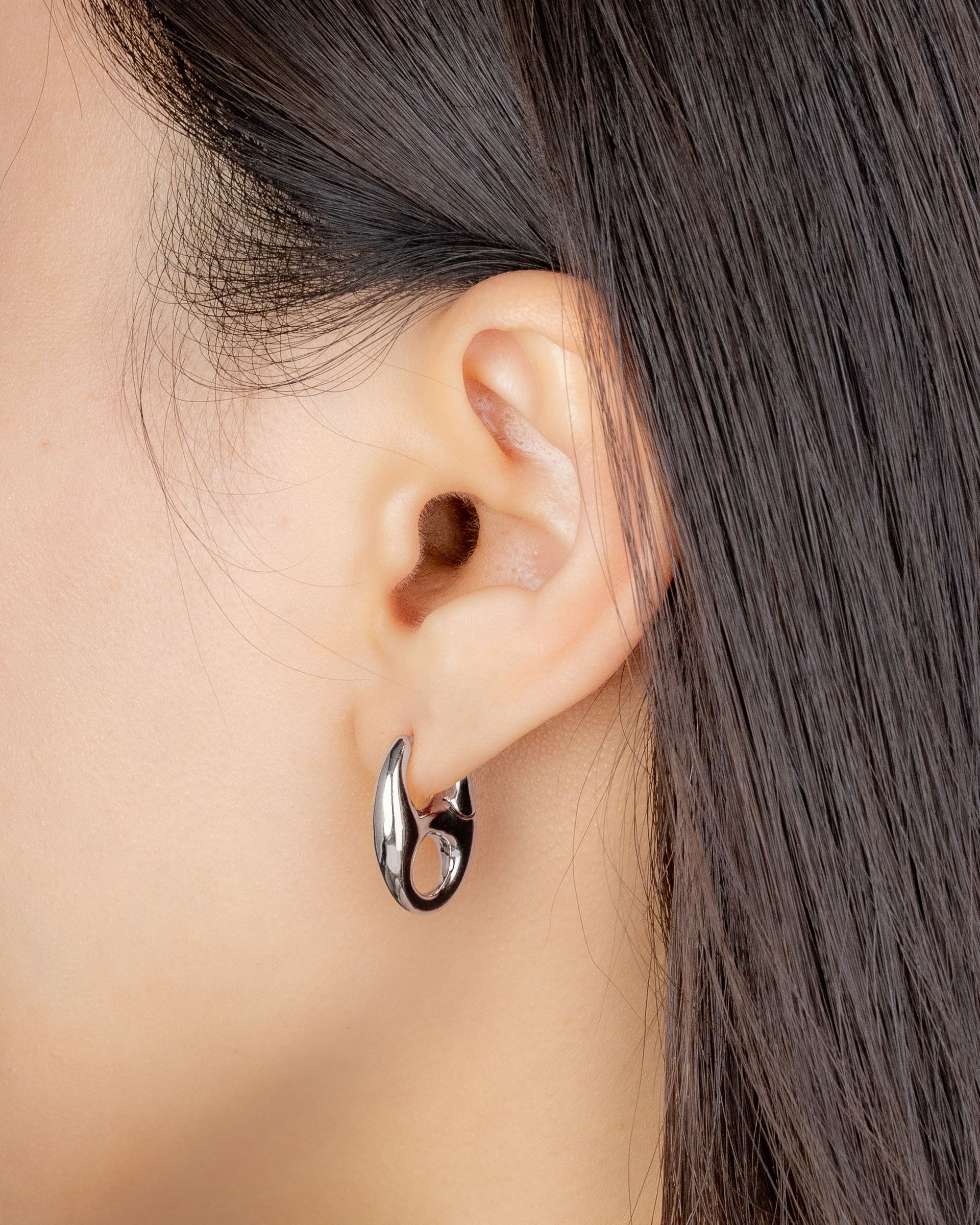 Bonita Oval Huggie Earrings in Silver