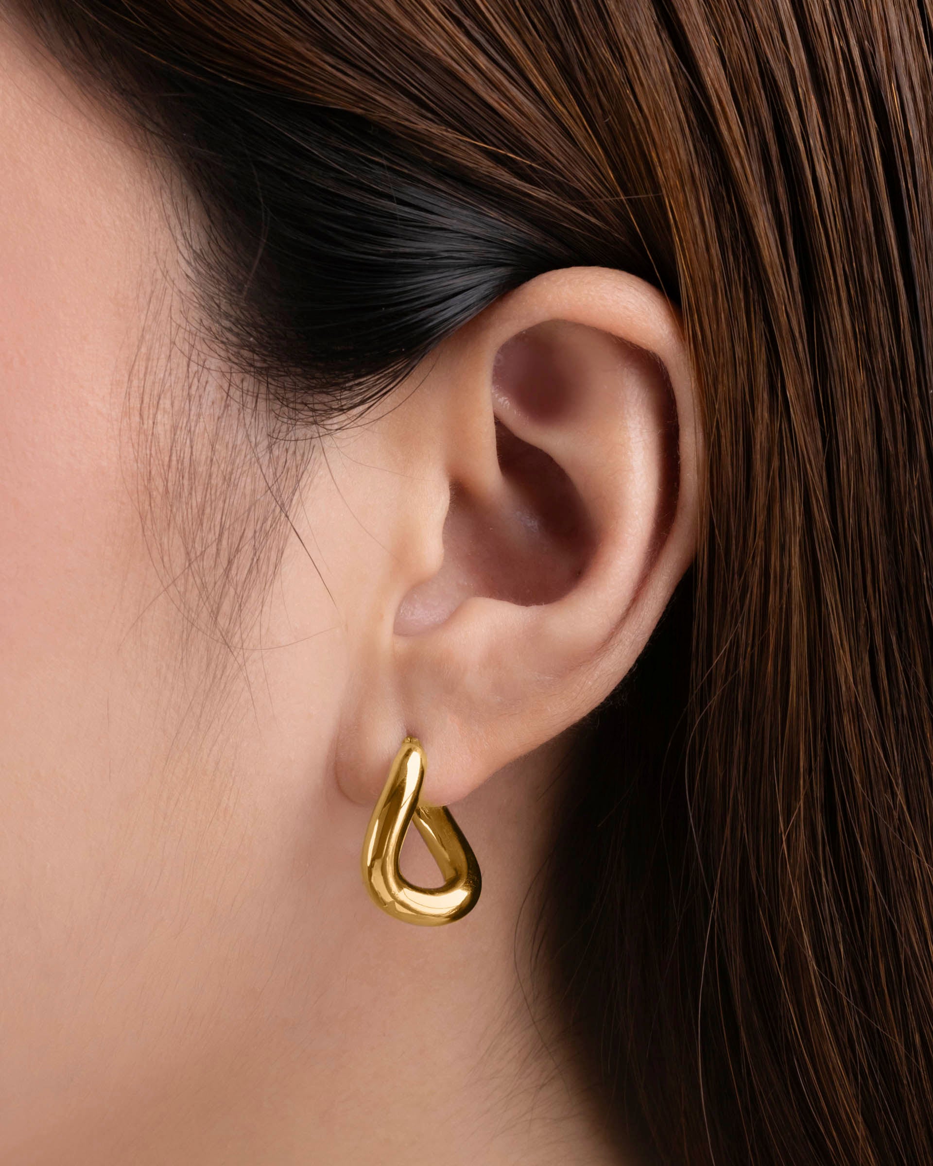 Remington Hoop Earrings in Gold