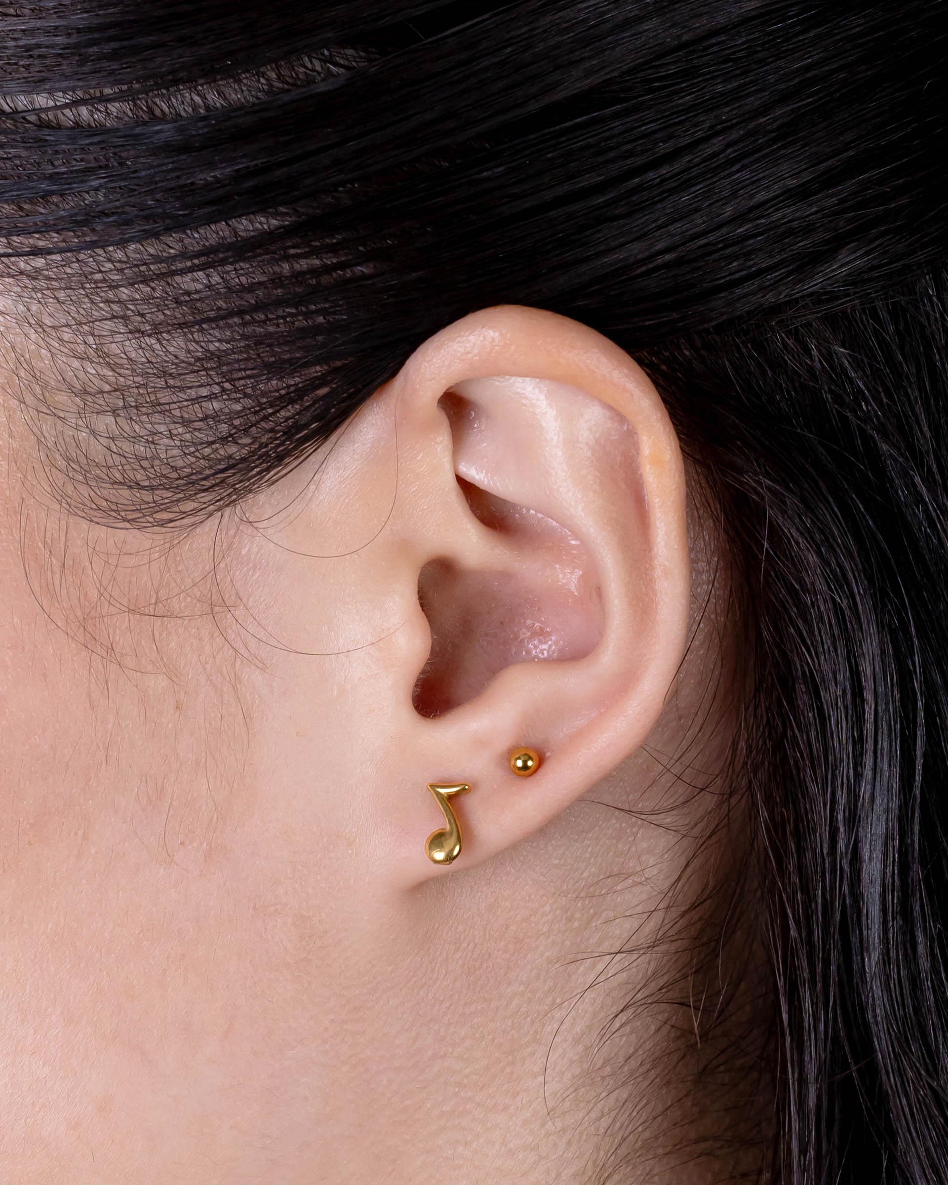 Rowan Stud Earrings in Gold - 3mm