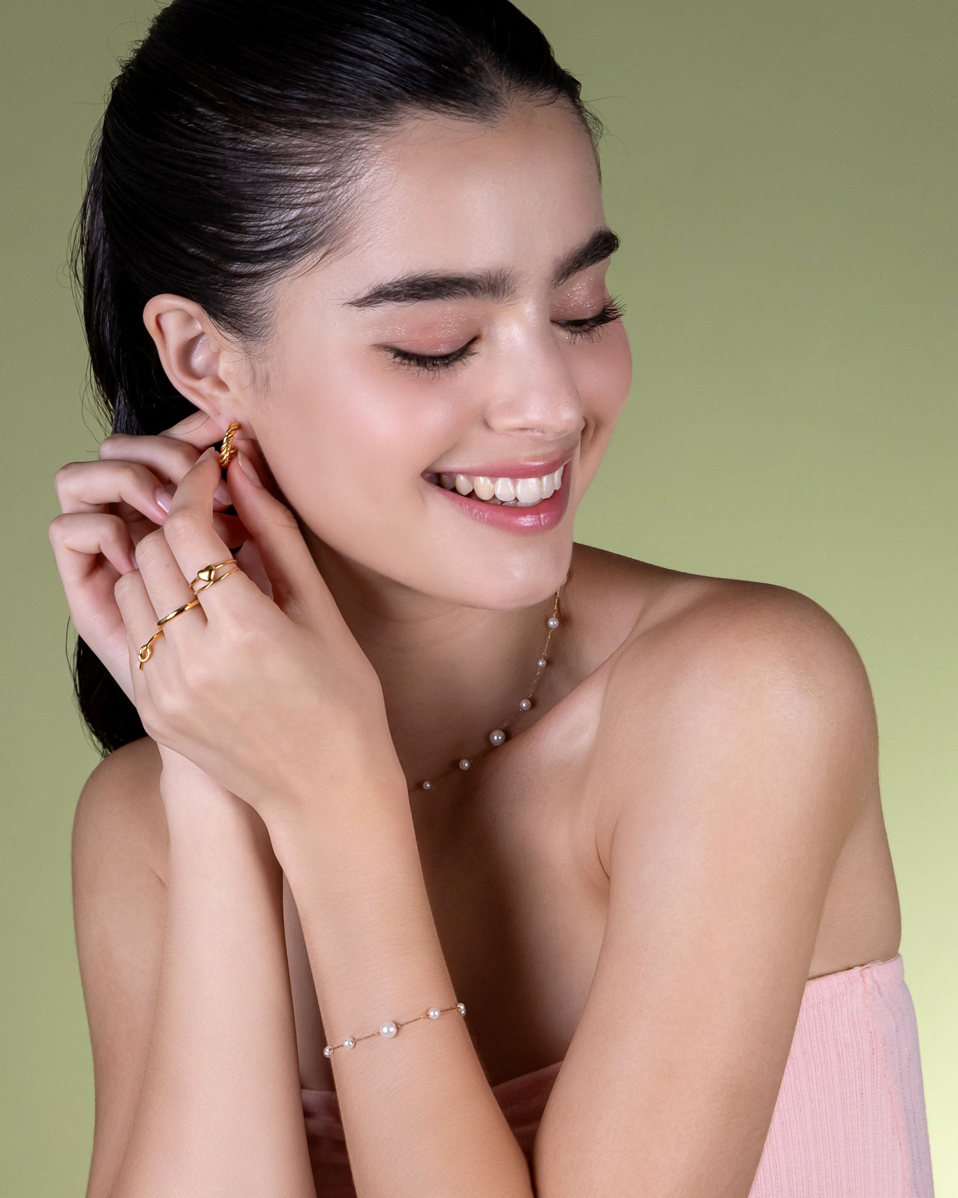 Veron Knot Ring in Gold