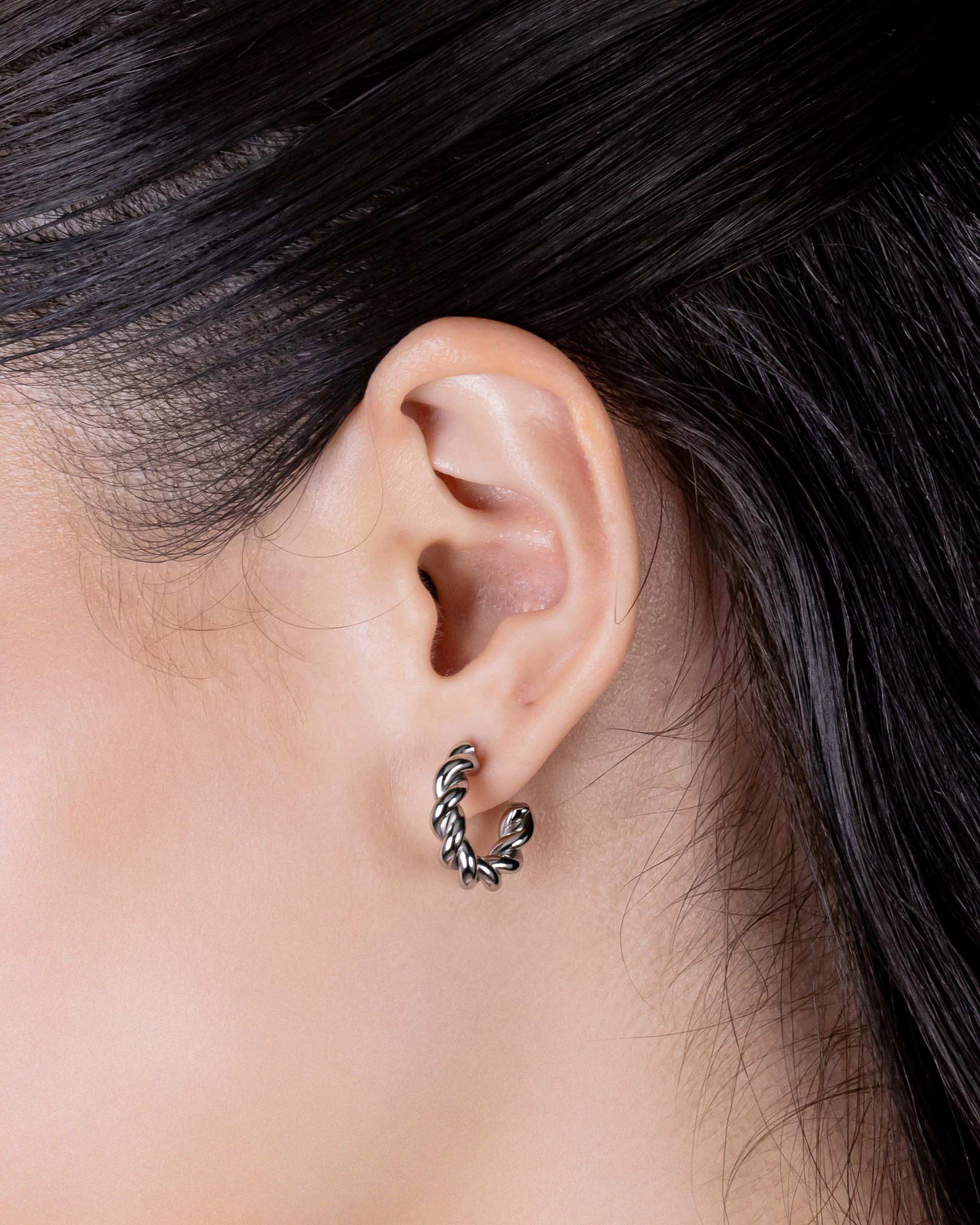 Leanne Twisted Hoop Earrings in Silver