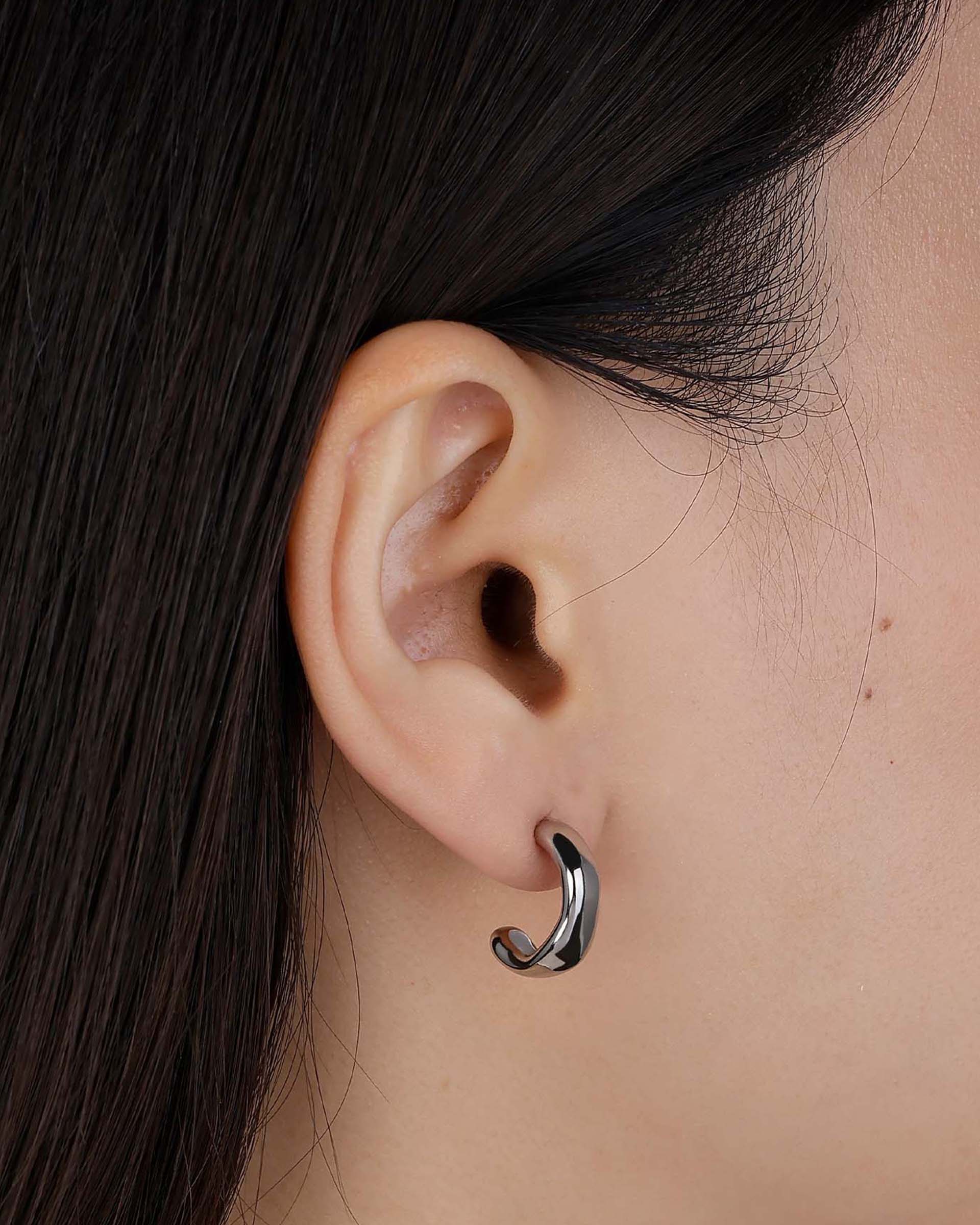 Thea Hoop Earrings in Silver