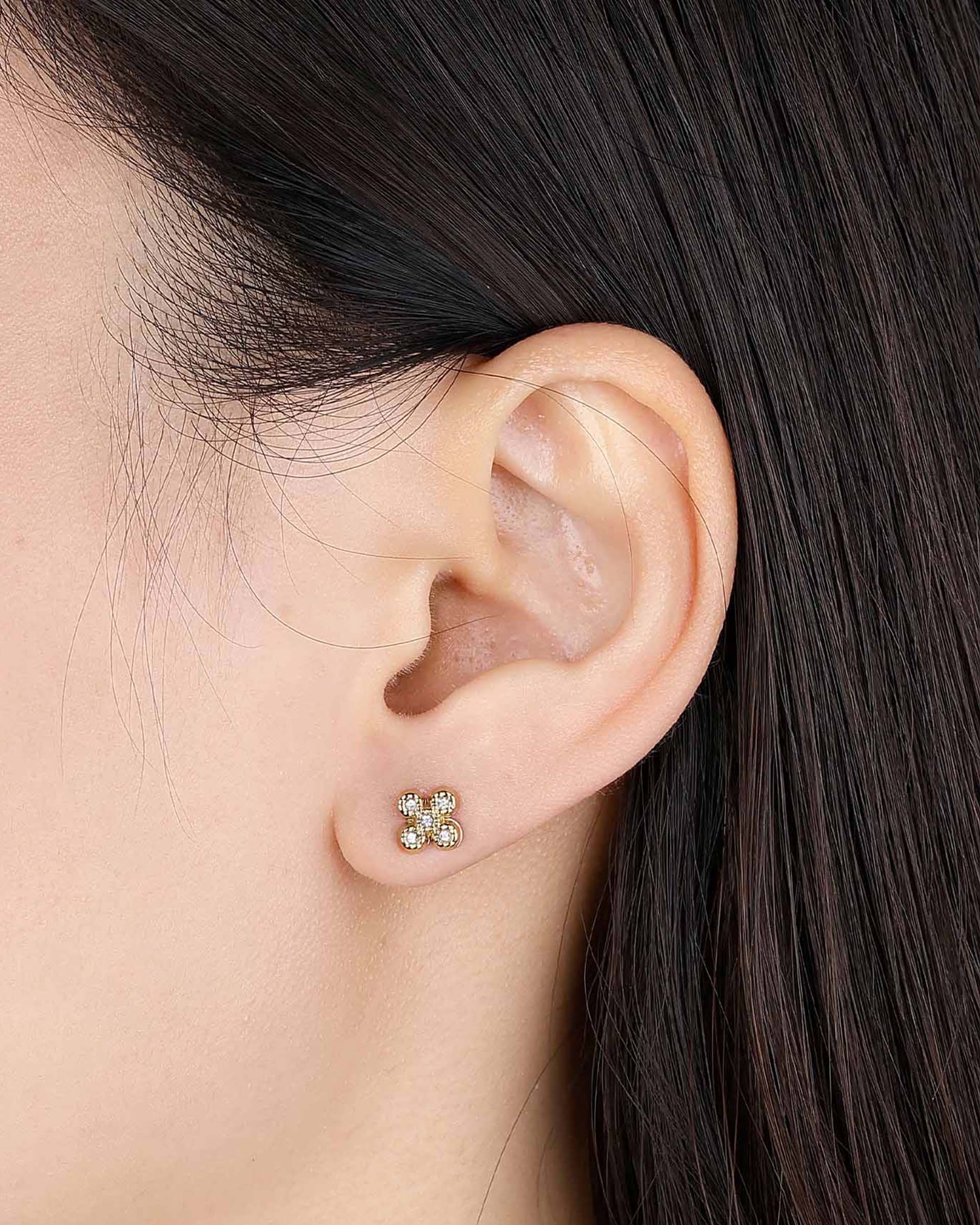 Jeanine Clover Stud Earrings in Gold