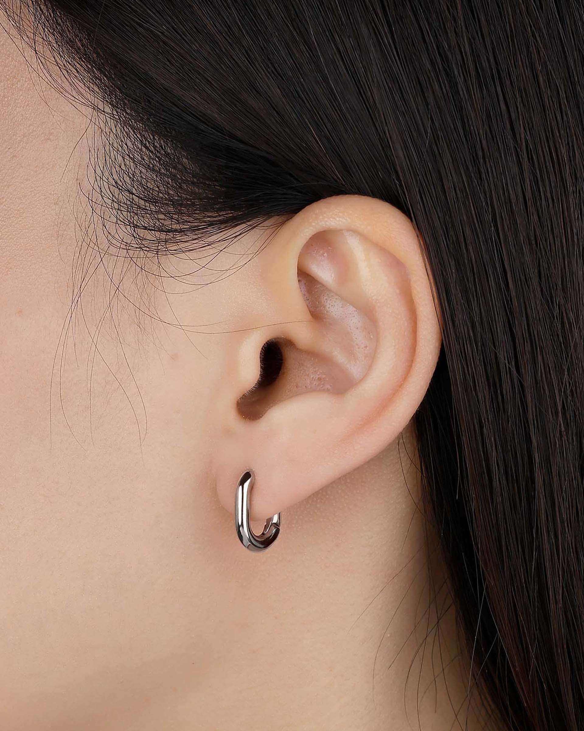 Lavonne Hoop Earrings in Silver