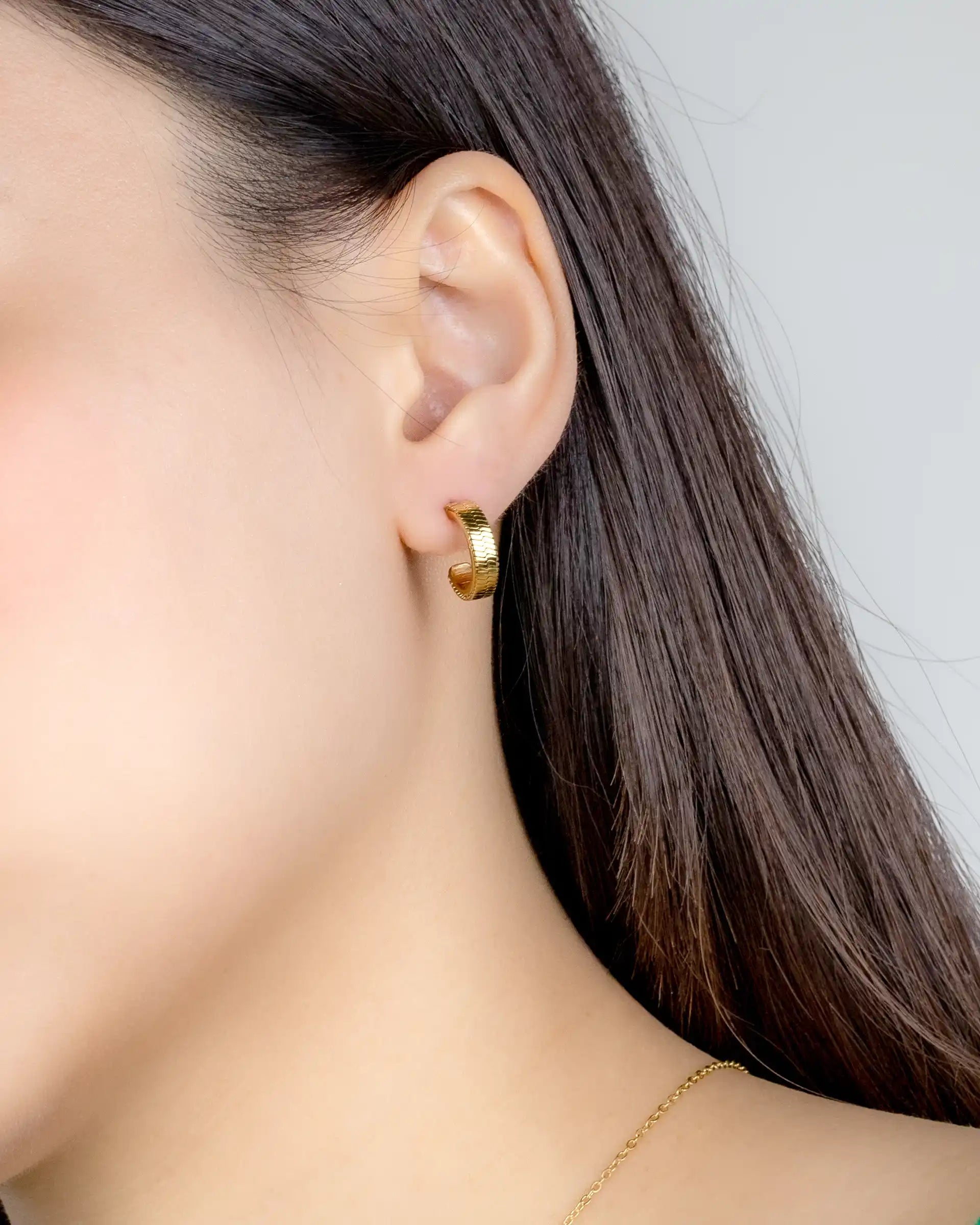 Fannie Textured Hoop Earrings in Gold