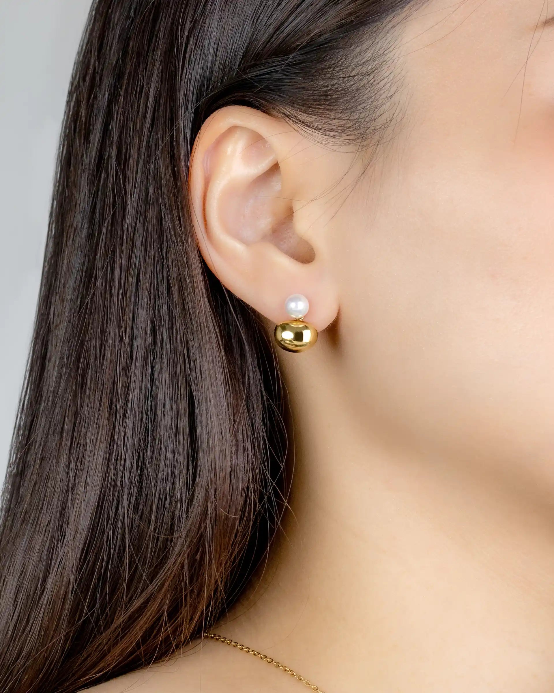Marcie Pearl Drop Earrings in Gold