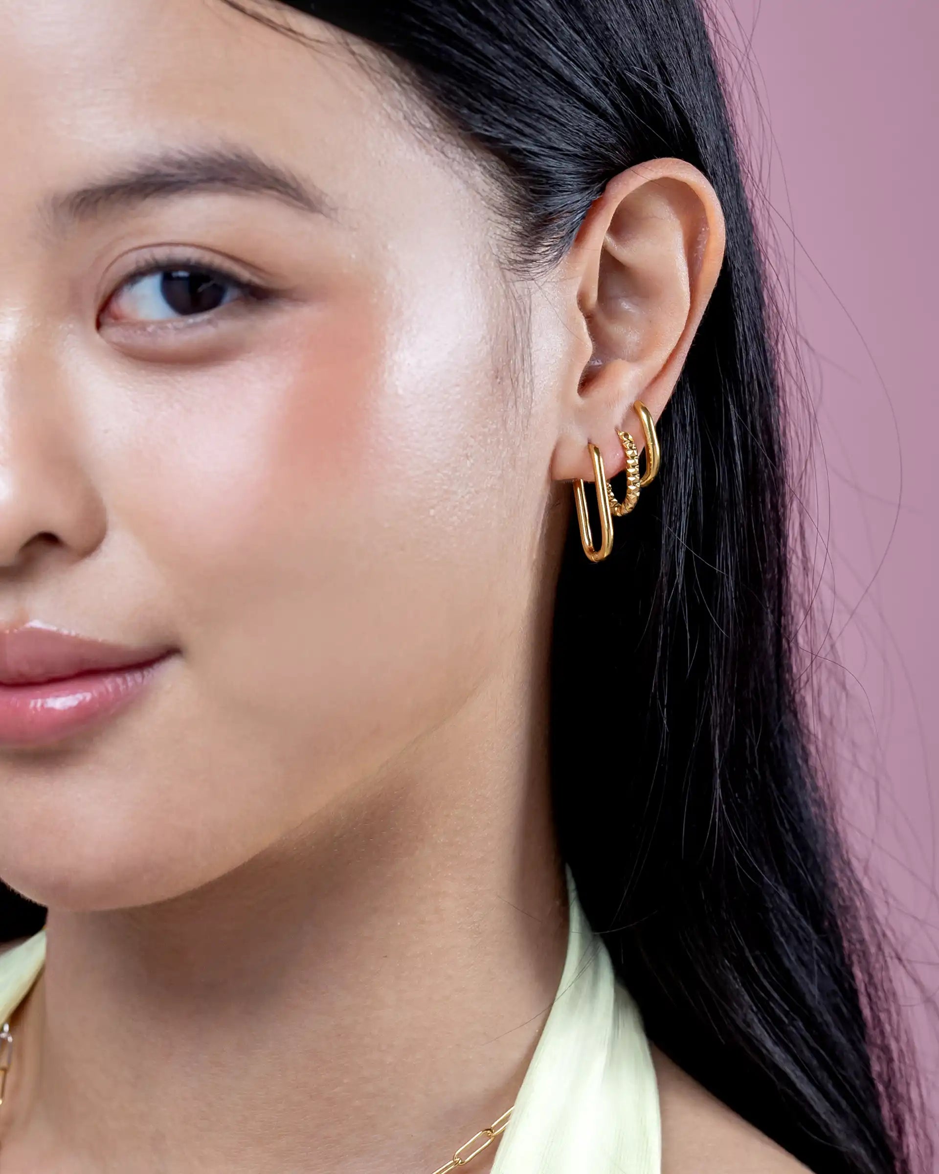 Shauna Rectangular Oval Hoop Earrings in Gold