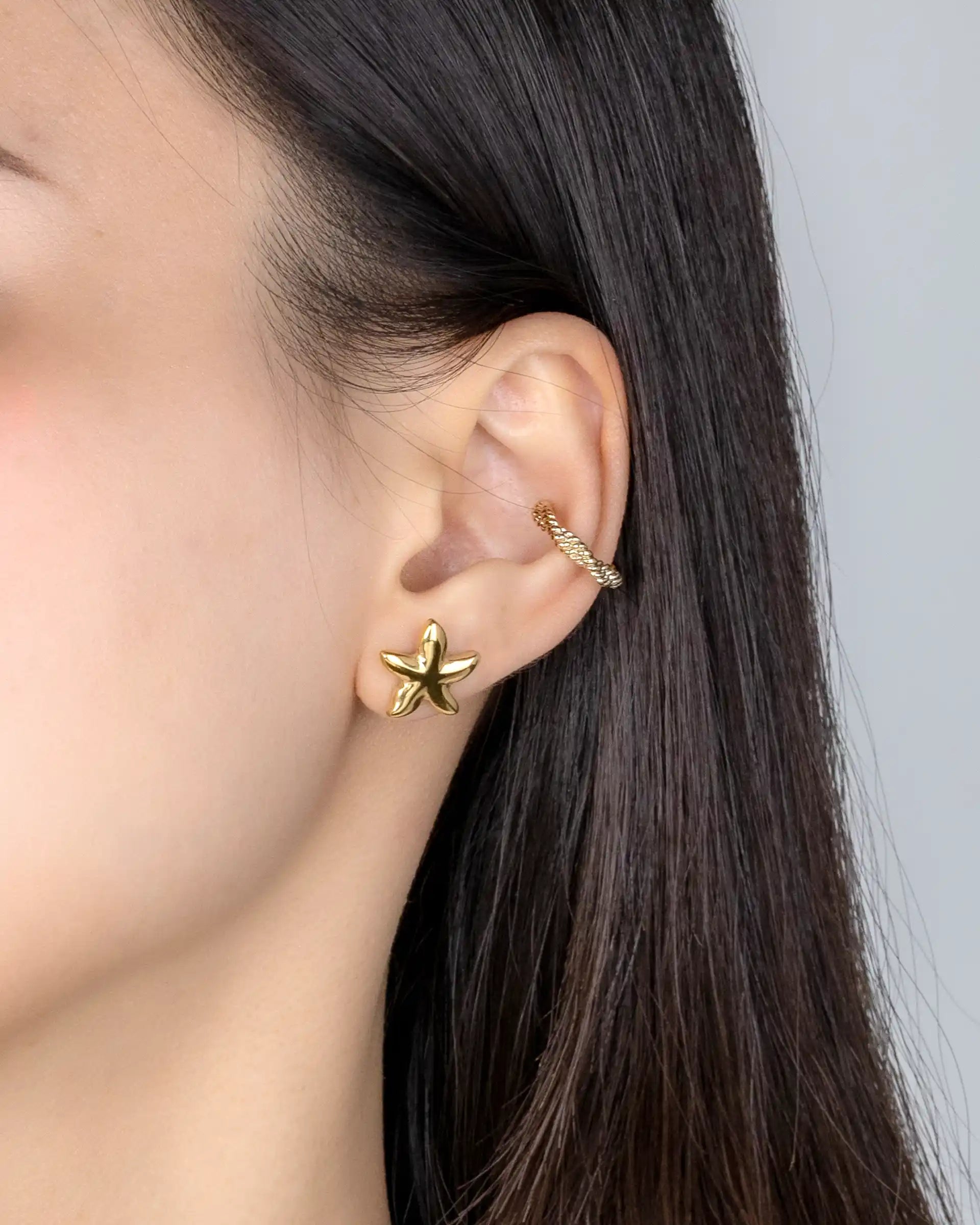 Sheri Starfish Stud Earrings in Gold