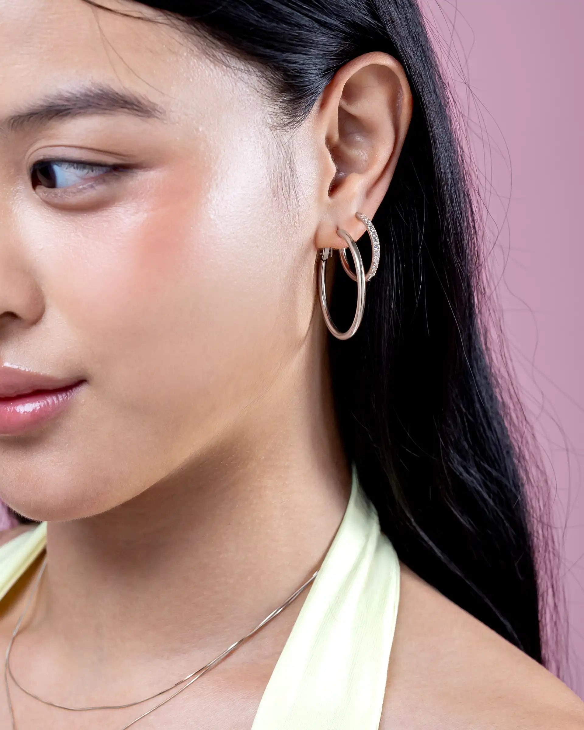 Dinnie Bold Hoop Earrings in Silver - M