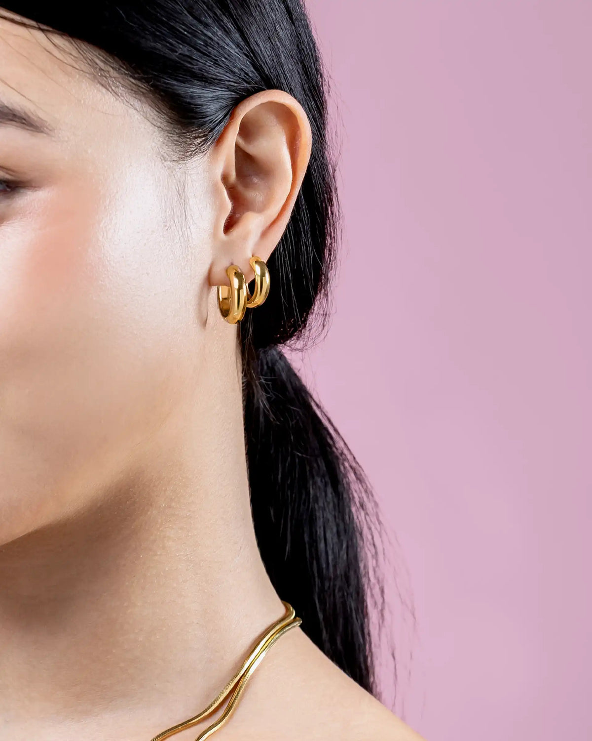 Adina Hollow Rounded Hoop Earrings in Gold - XS