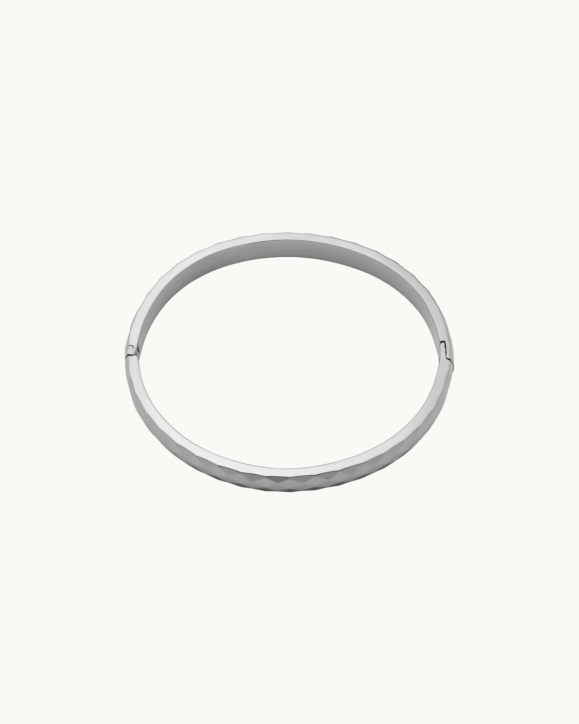 Roberta Faceted Bangle in Silver - M