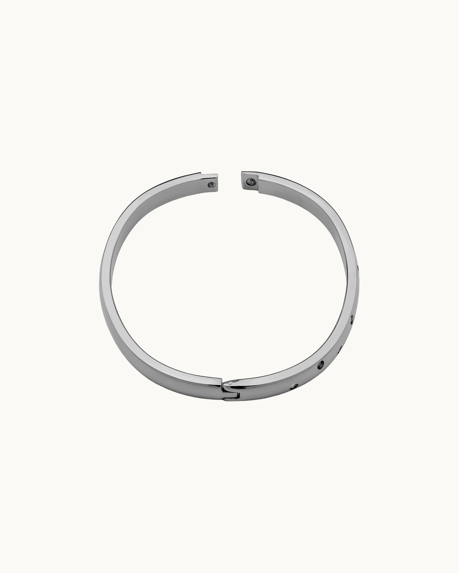 Vera Sparkle Bangle in Silver