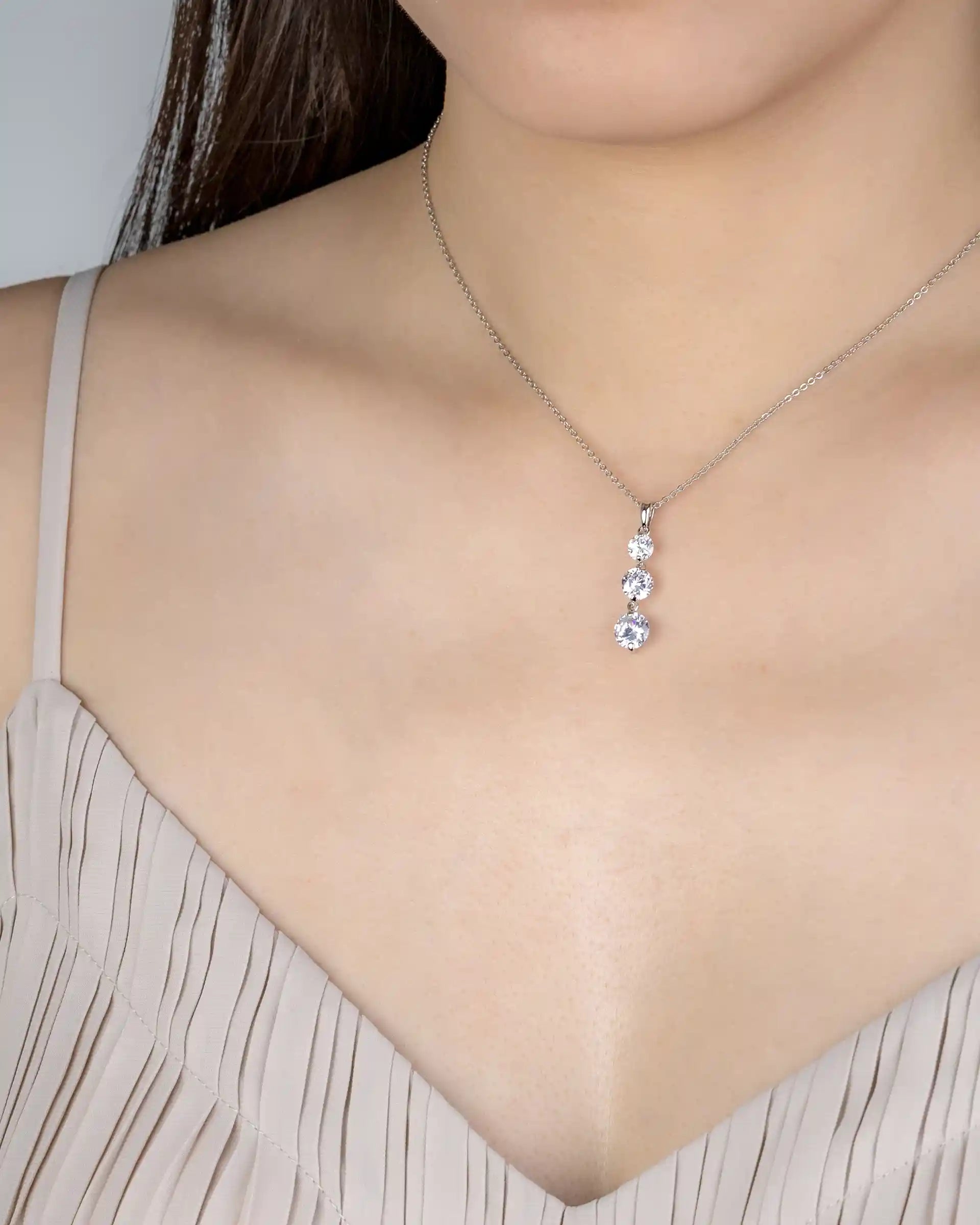 Noelia Necklace in Silver