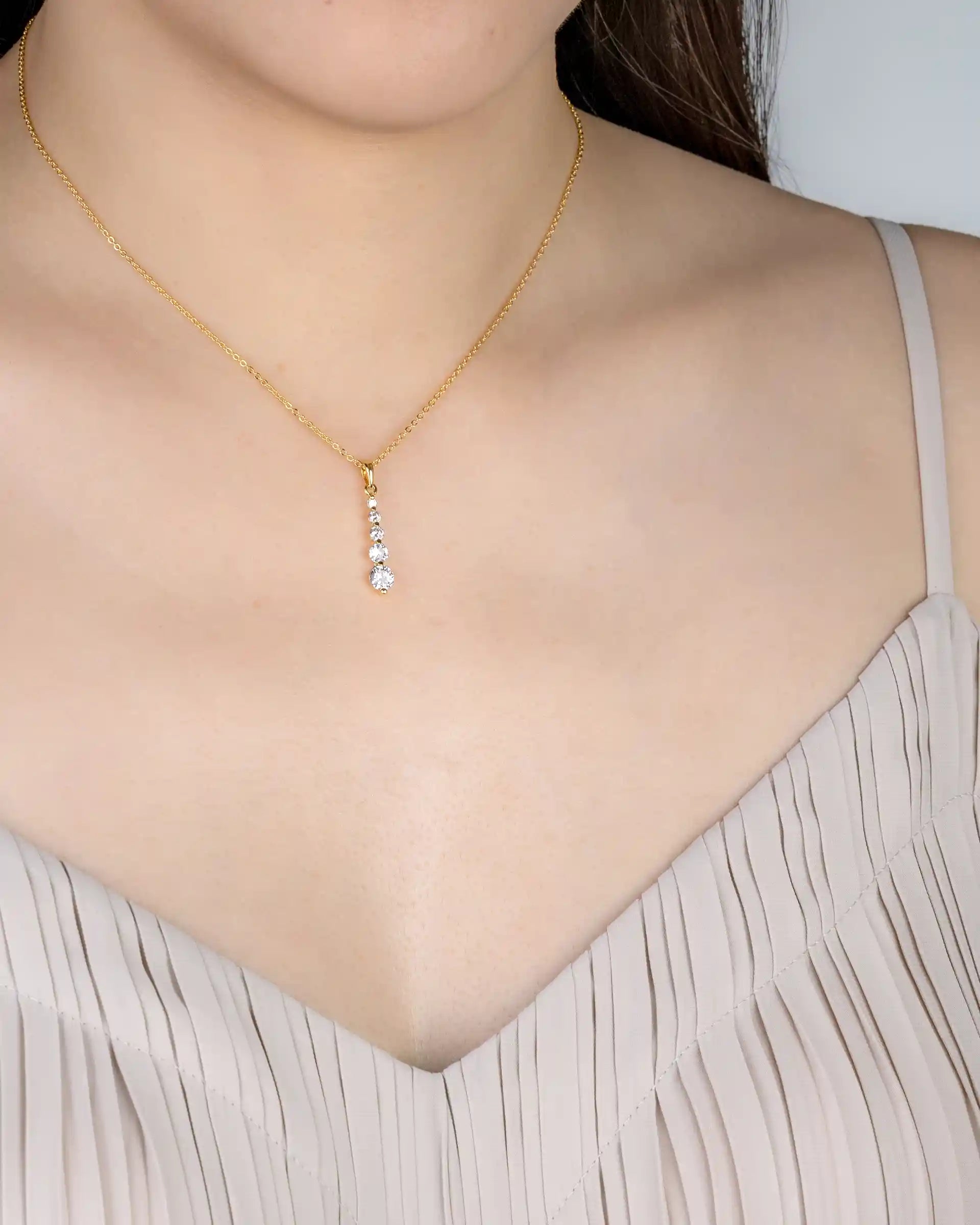 Katina Shimmer Necklace in Gold