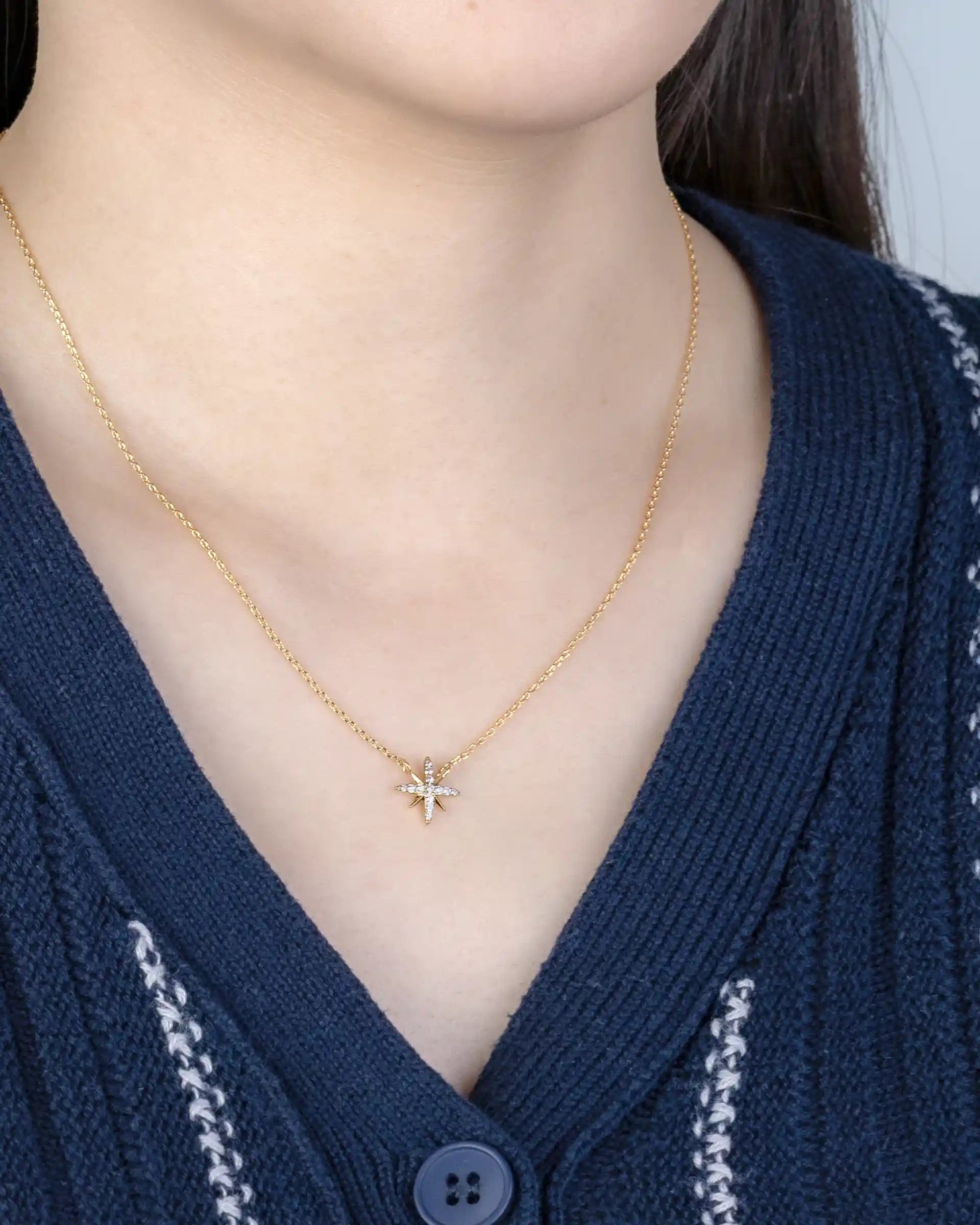 Erna Star Necklace in Gold