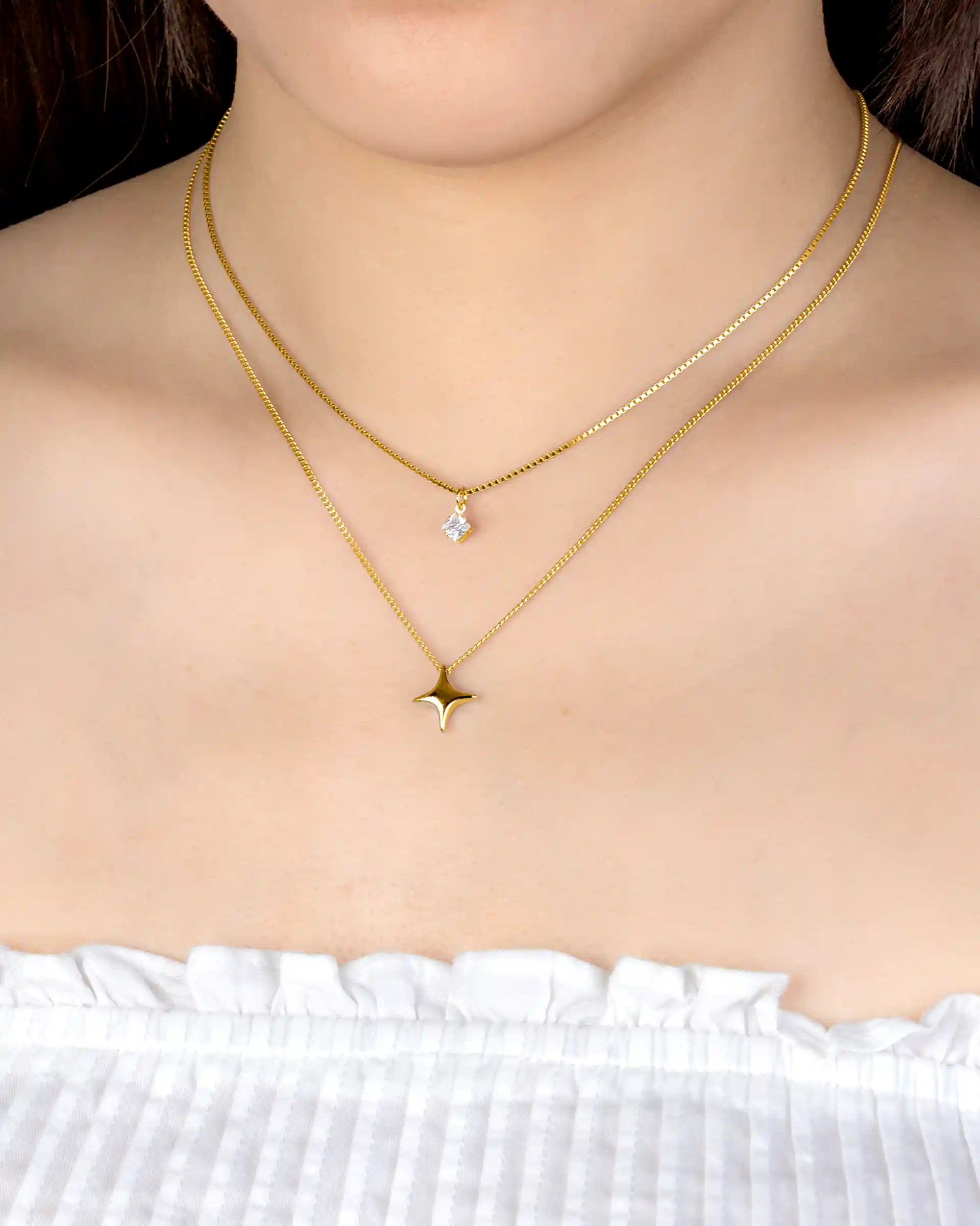 Elvia Layered Star Necklace in Gold
