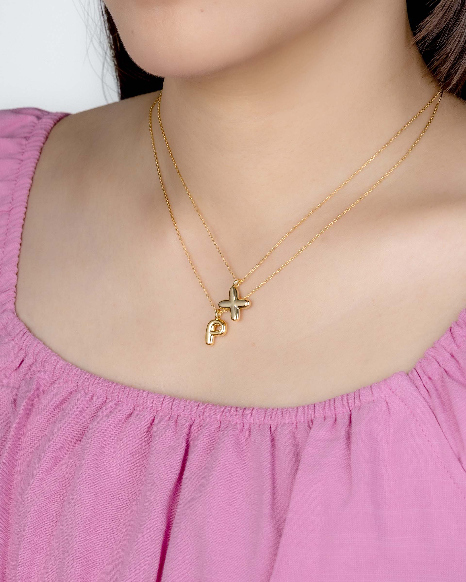 Mini Bubble Initial 'P' Necklace in Gold