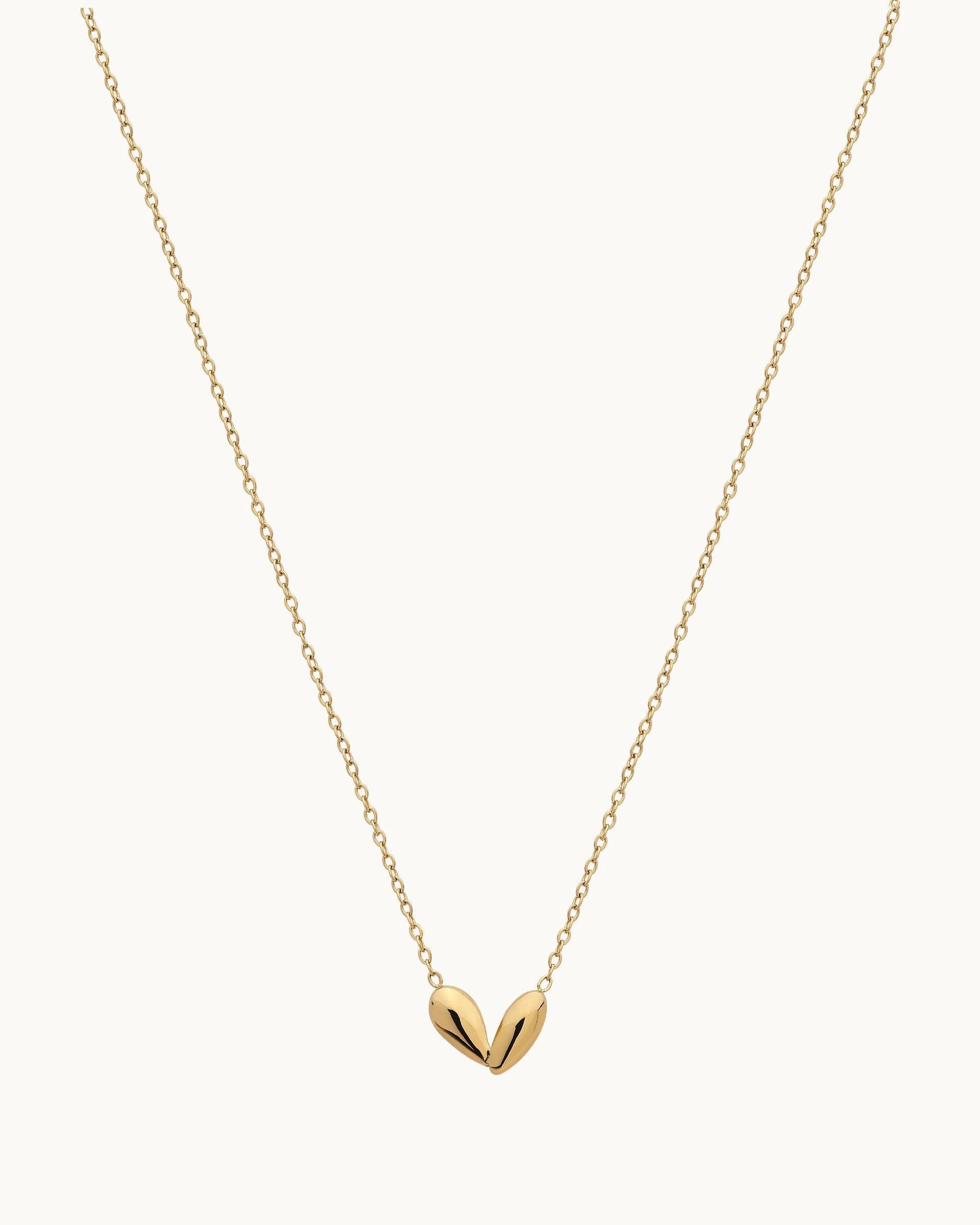 Haylie Heart Necklace in Gold