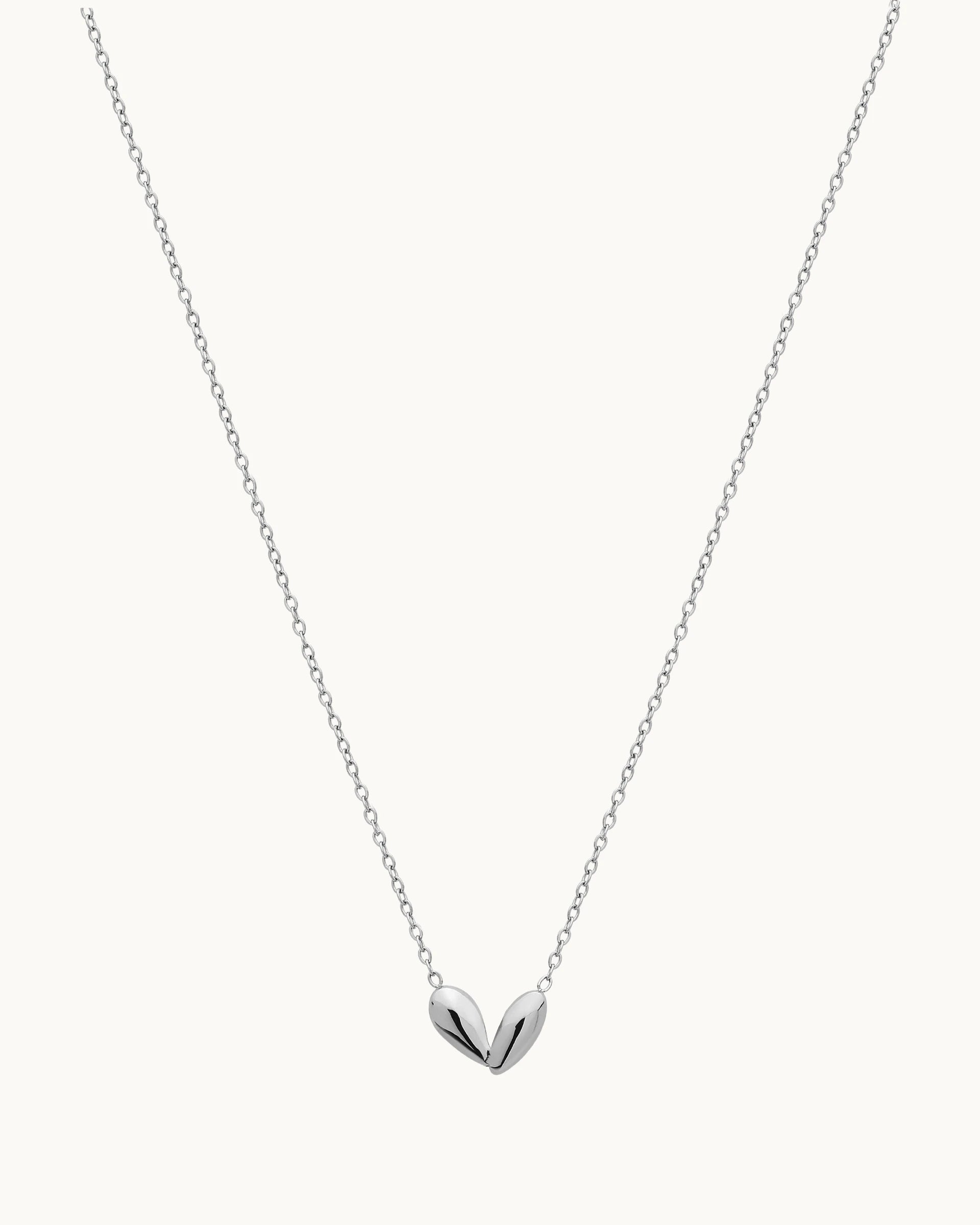 Haylie Heart Necklace in Silver