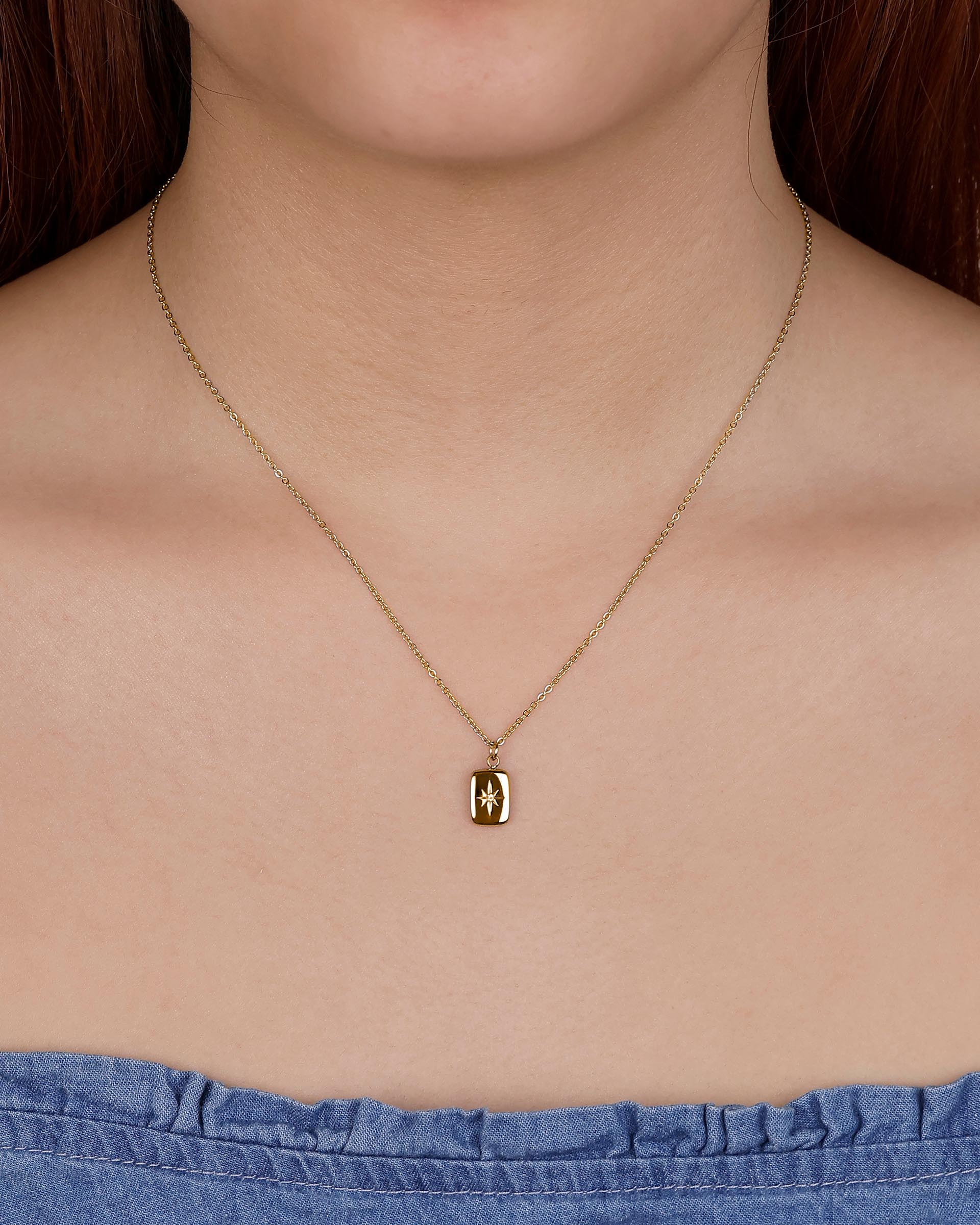 Odelia Star Necklace in Gold