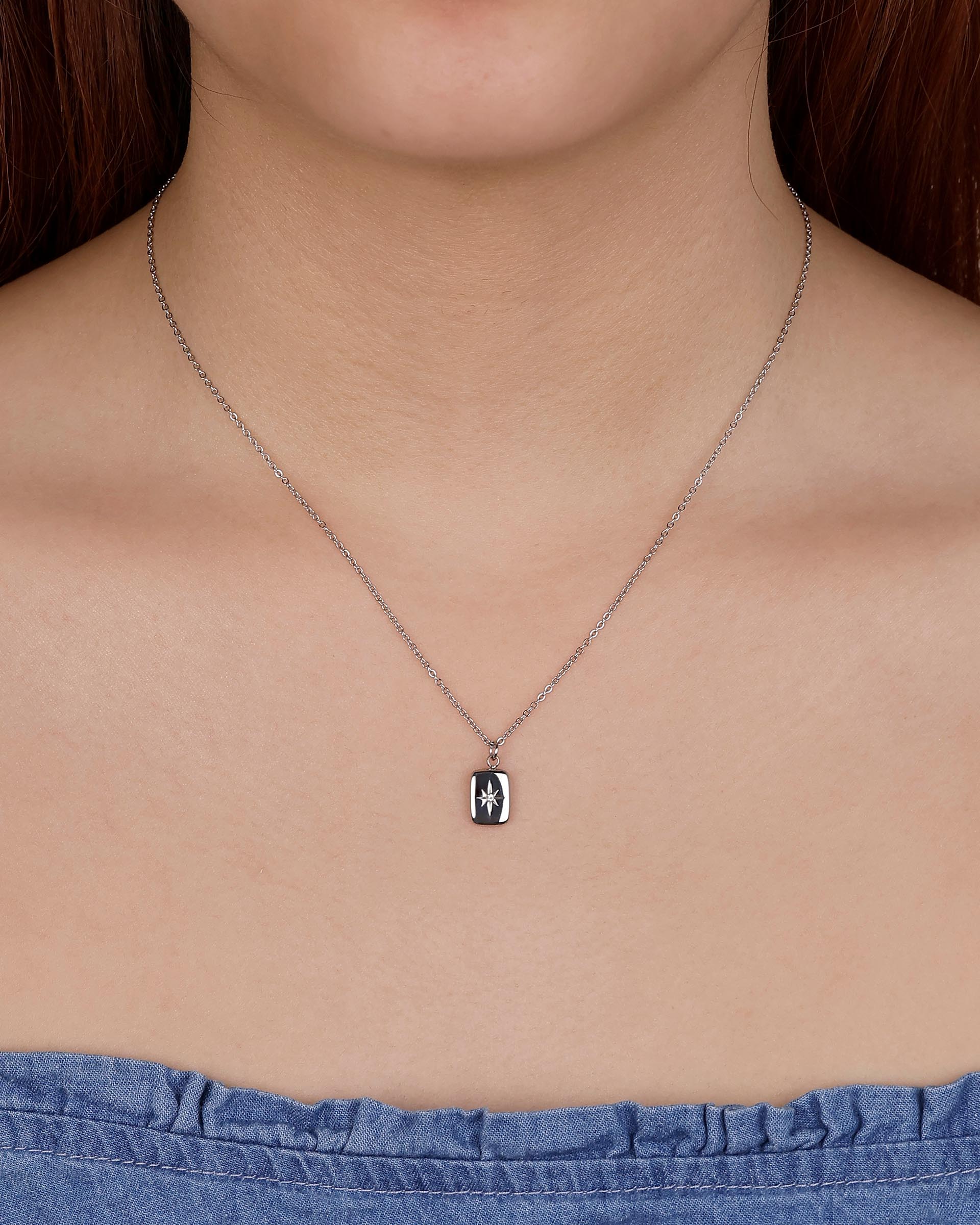 Odelia Star Necklace in Silver