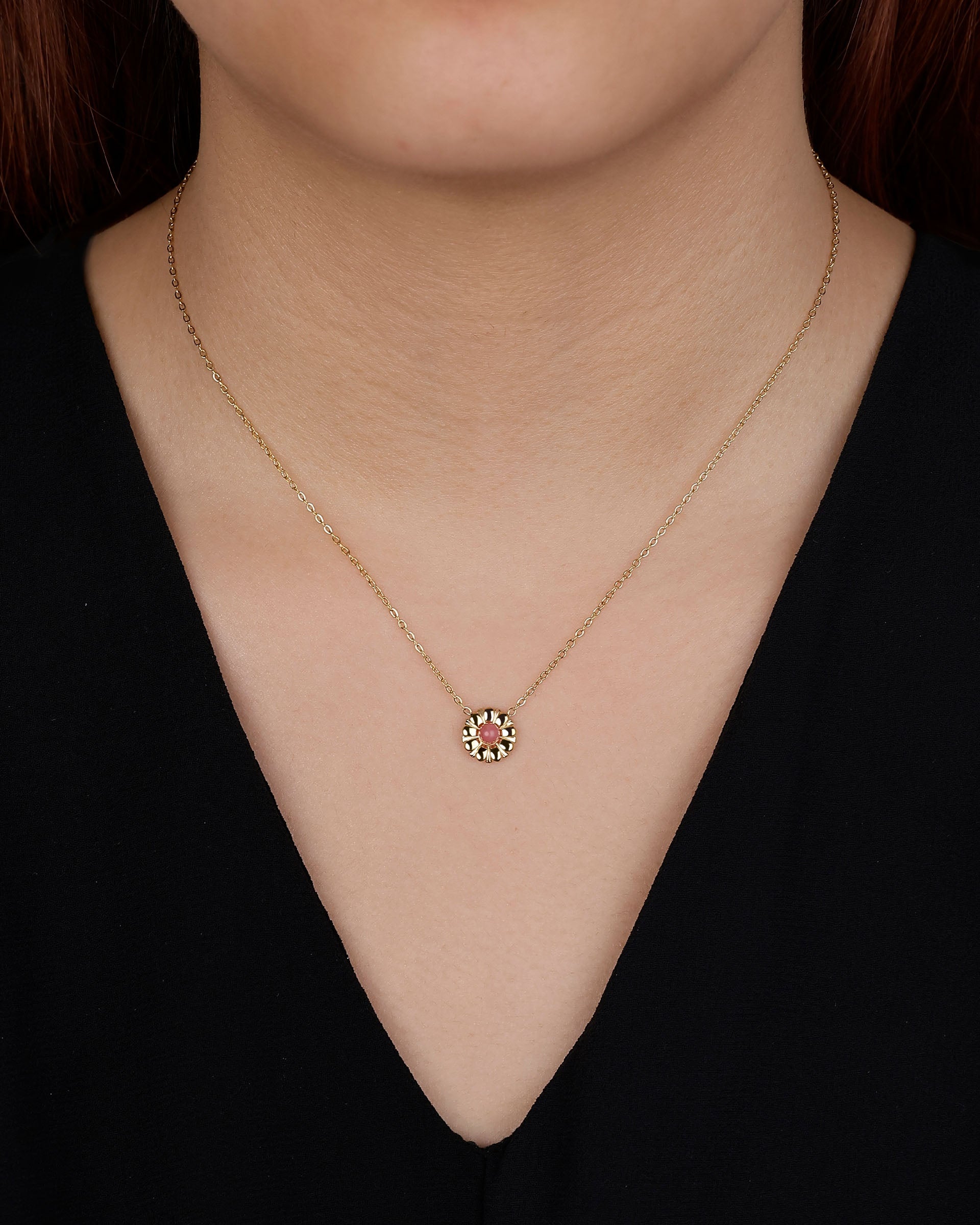 Reyna Daisy Necklace in Gold - Red
