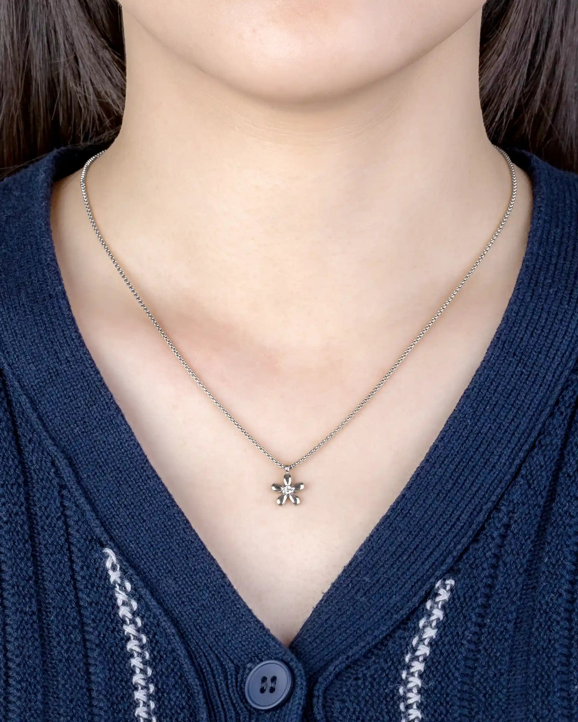 Mitzi Floral Motif Necklace in Silver