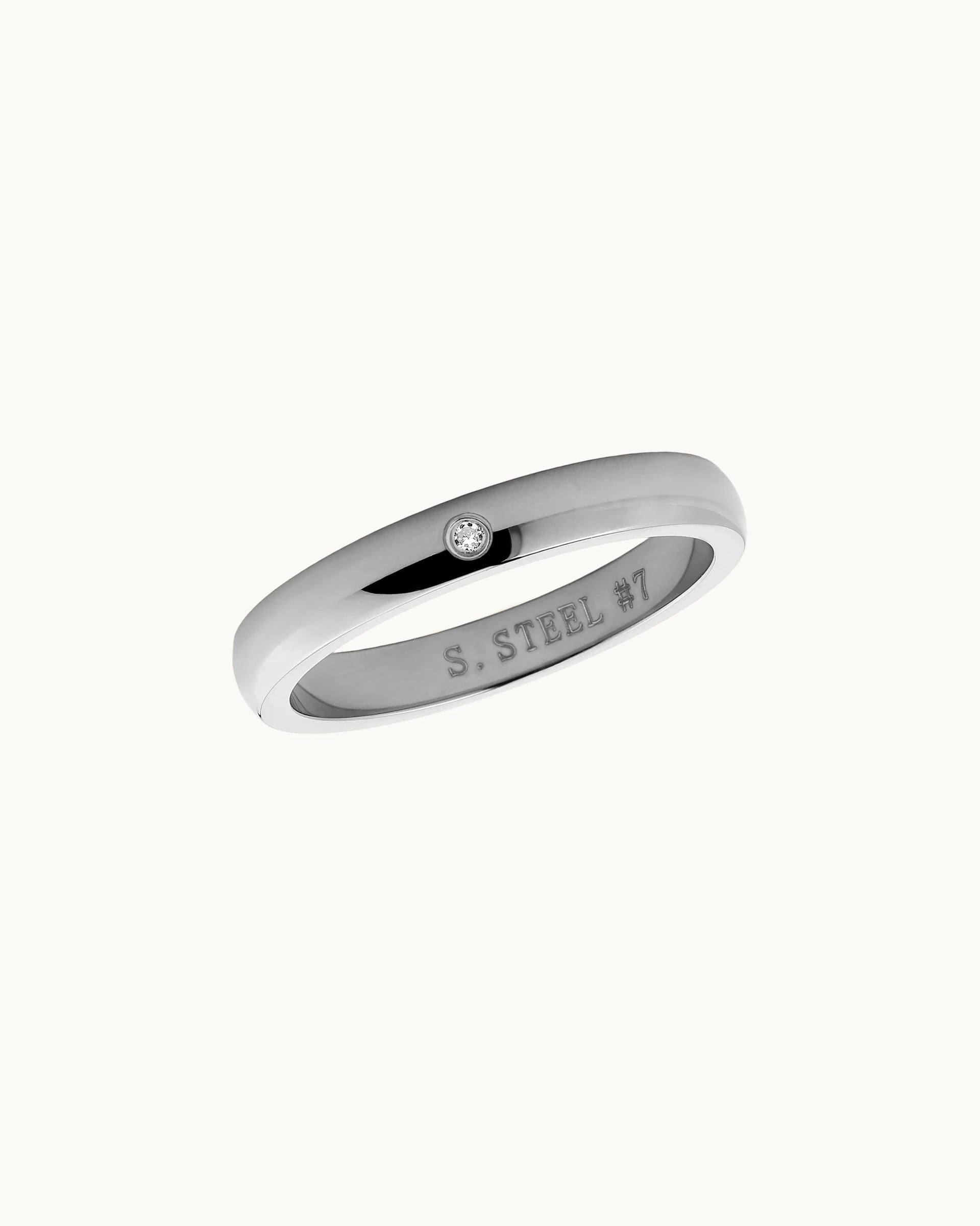 Alexus Band Ring in Silver