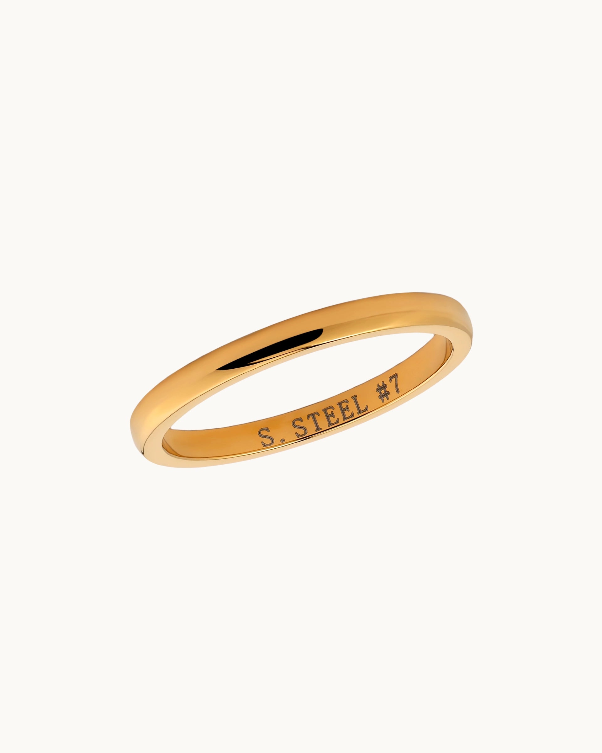 Rae Band Ring in Gold