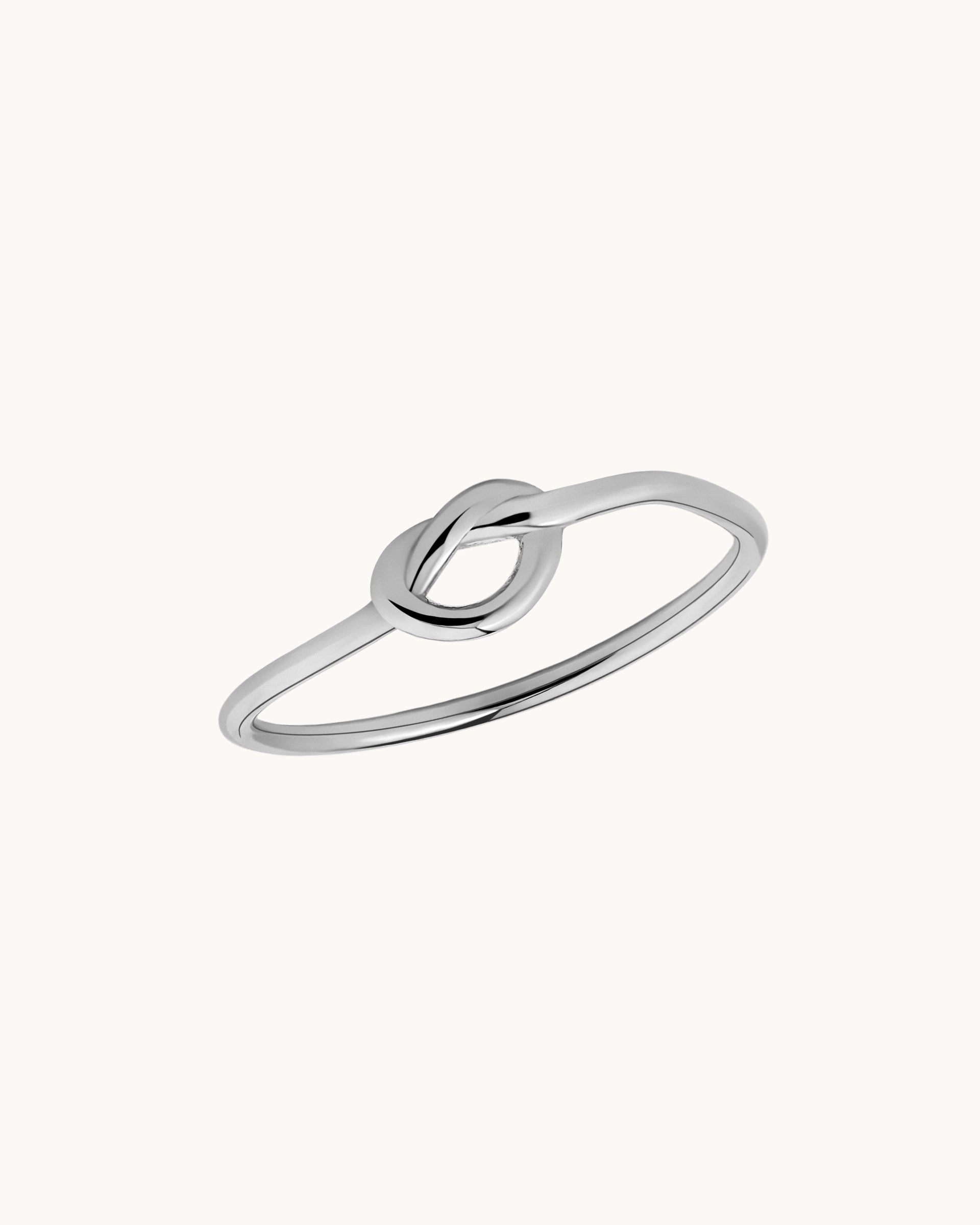 Veron Knot Ring in Silver