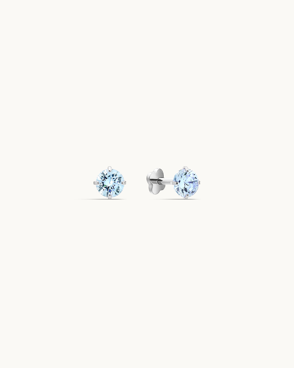 Caitlyn Solitaire Labret Flatback Earrings in Silver - 4mm